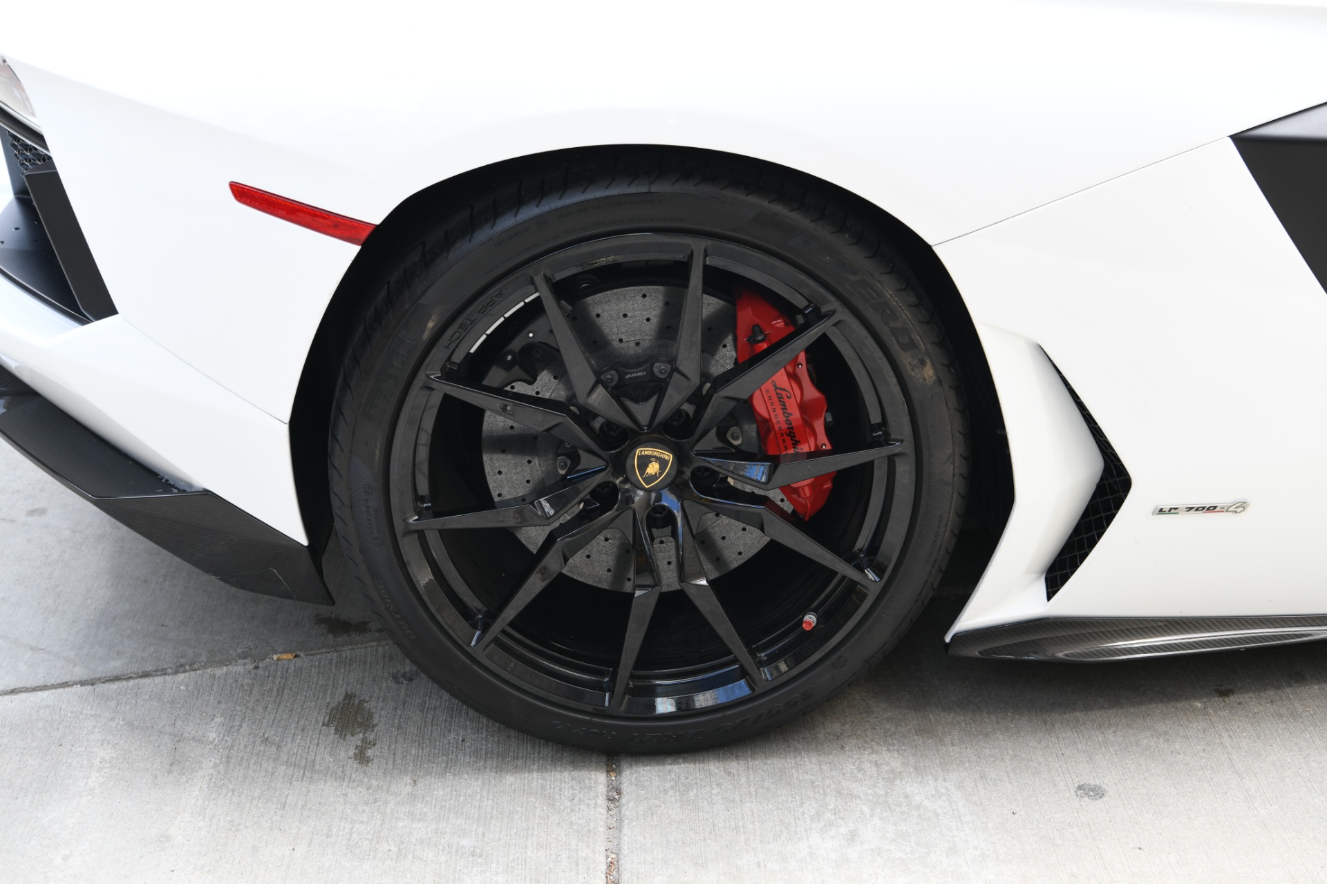 Used 2013 Lamborghini Aventador Roadster LP700-4 Roadster | St. Petersburg, FL