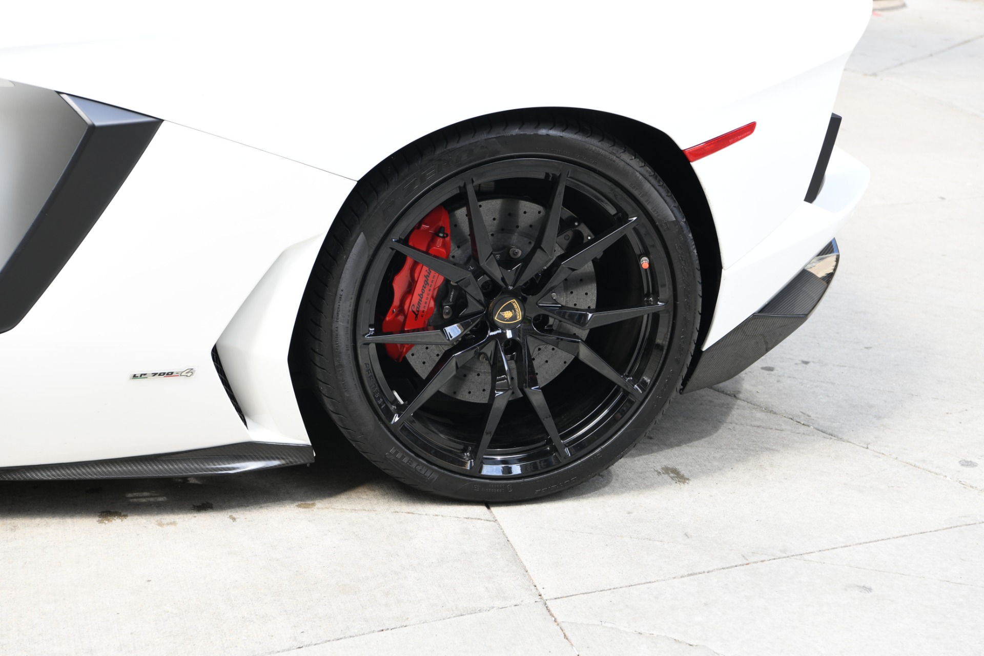 Used 2013 Lamborghini Aventador Roadster LP700-4 Roadster | St. Petersburg, FL