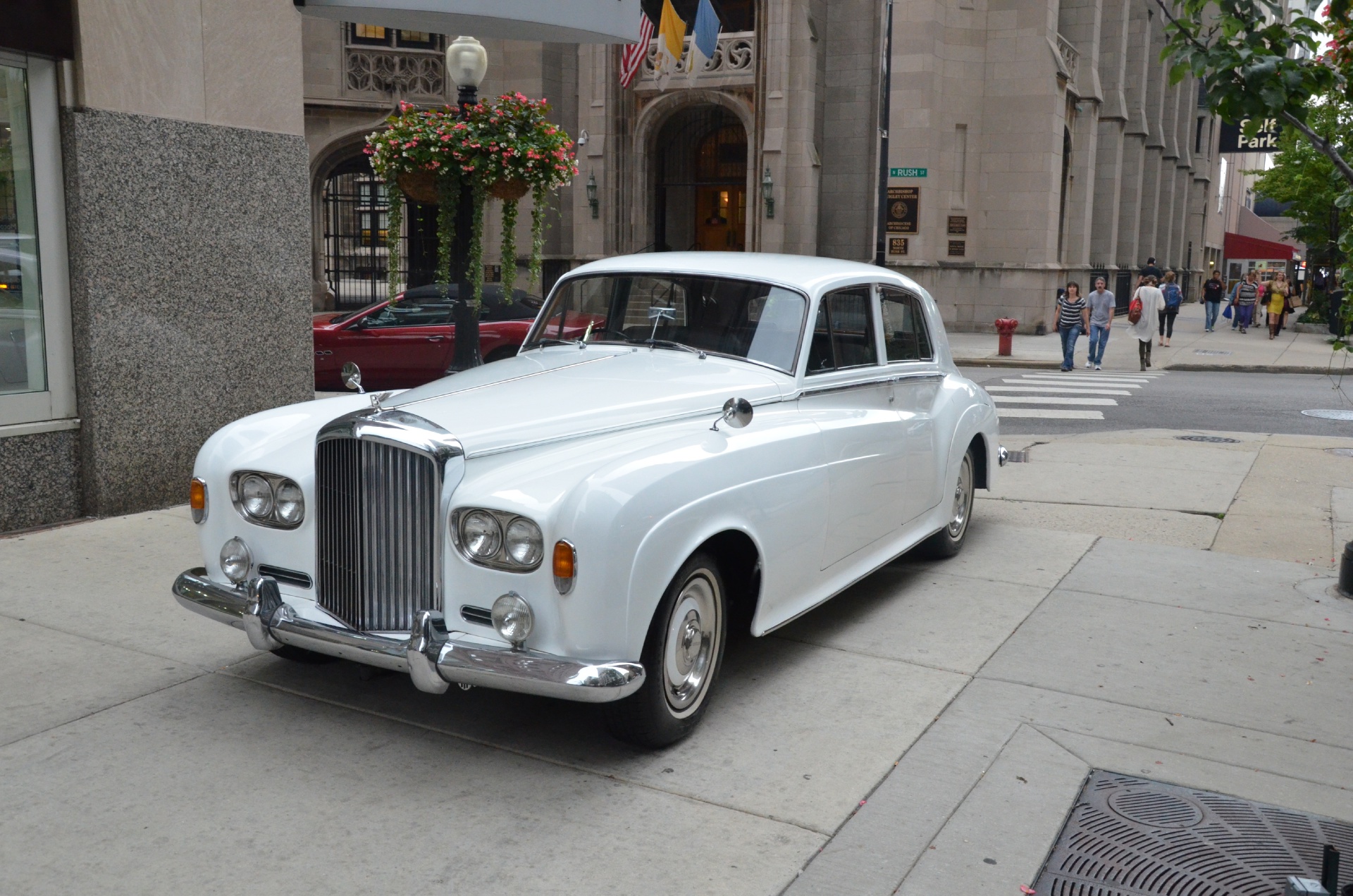Р›РёРјСѓР·РёРЅ Rolls Royce Silver