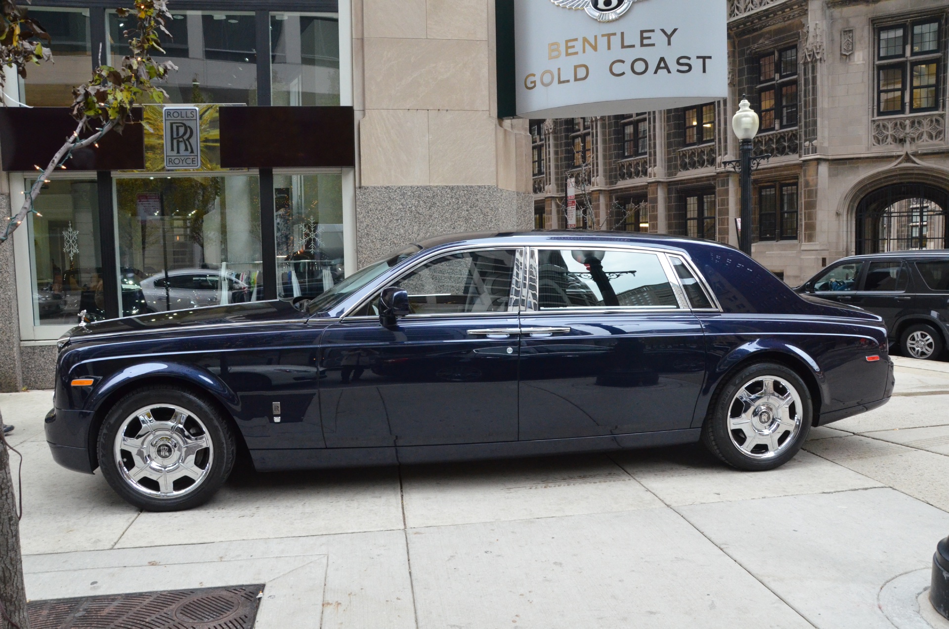 rolls royce phantom extended used