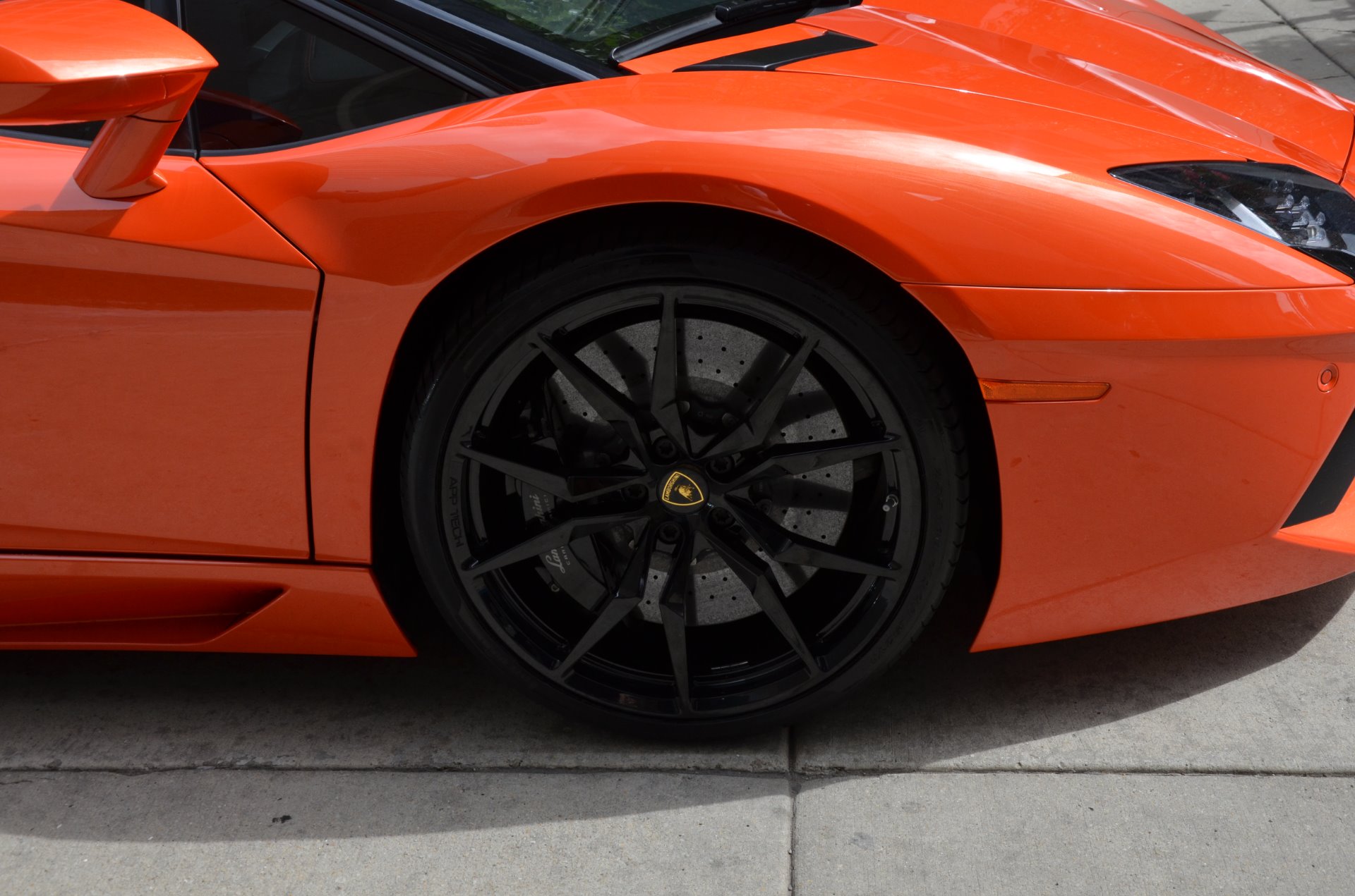 Used 2014 Lamborghini Aventador Roadster LP 700-4 Roadster | St. Petersburg, FL