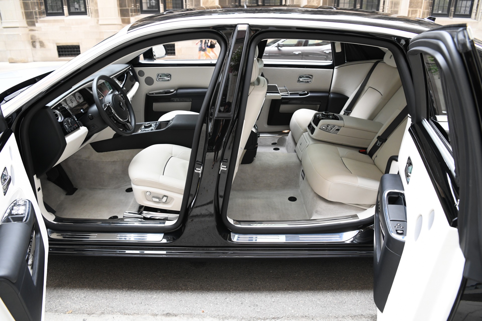 Used 2014 Rolls-Royce Ghost EXTENDED WHEELBASE EWB | St. Petersburg, FL