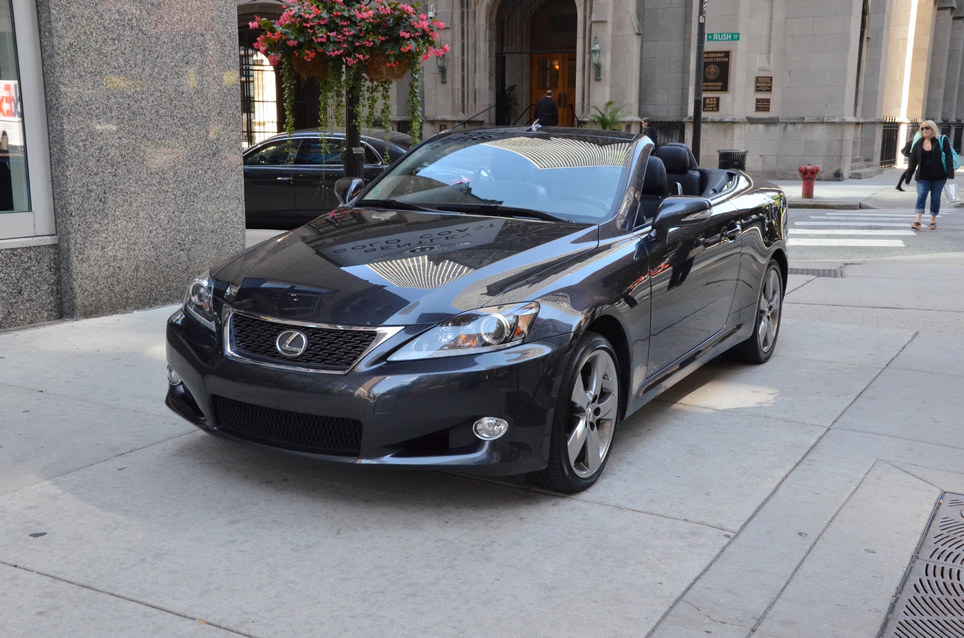 Lexus is 250c