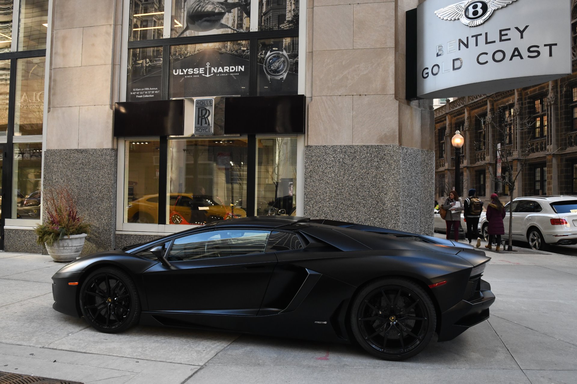 Used 2014 Lamborghini Aventador Roadster LP 700-4 Roadster | St. Petersburg, FL