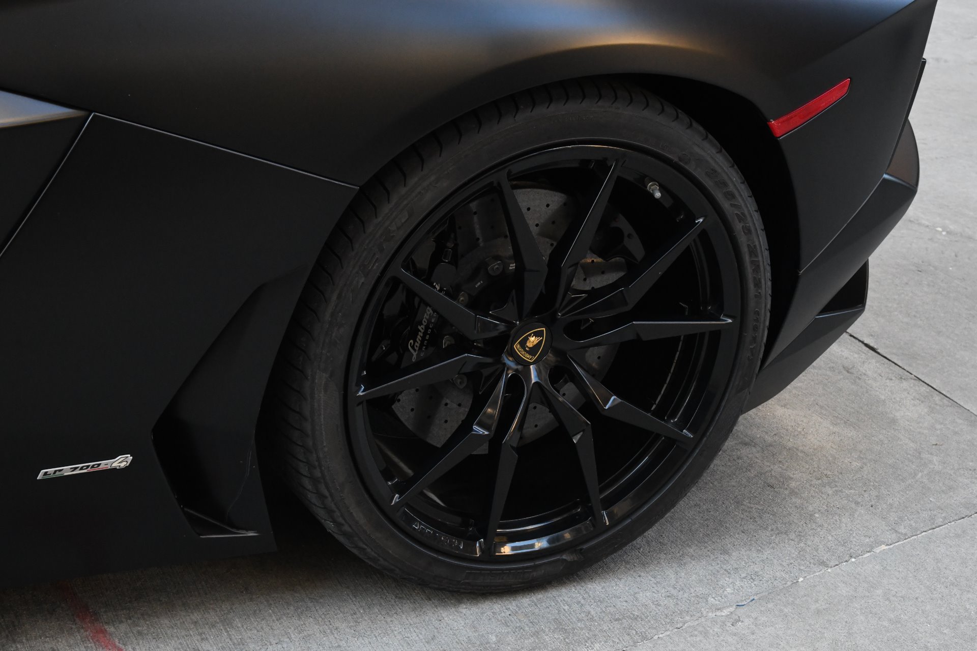 Used 2014 Lamborghini Aventador Roadster LP 700-4 Roadster | St. Petersburg, FL