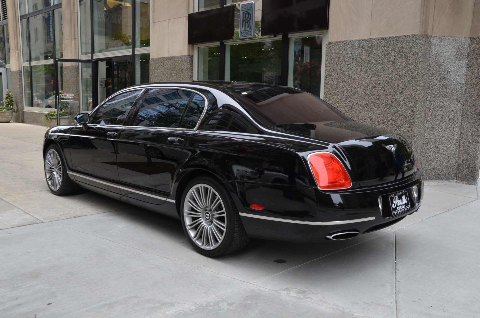 Бентли continental flying spur