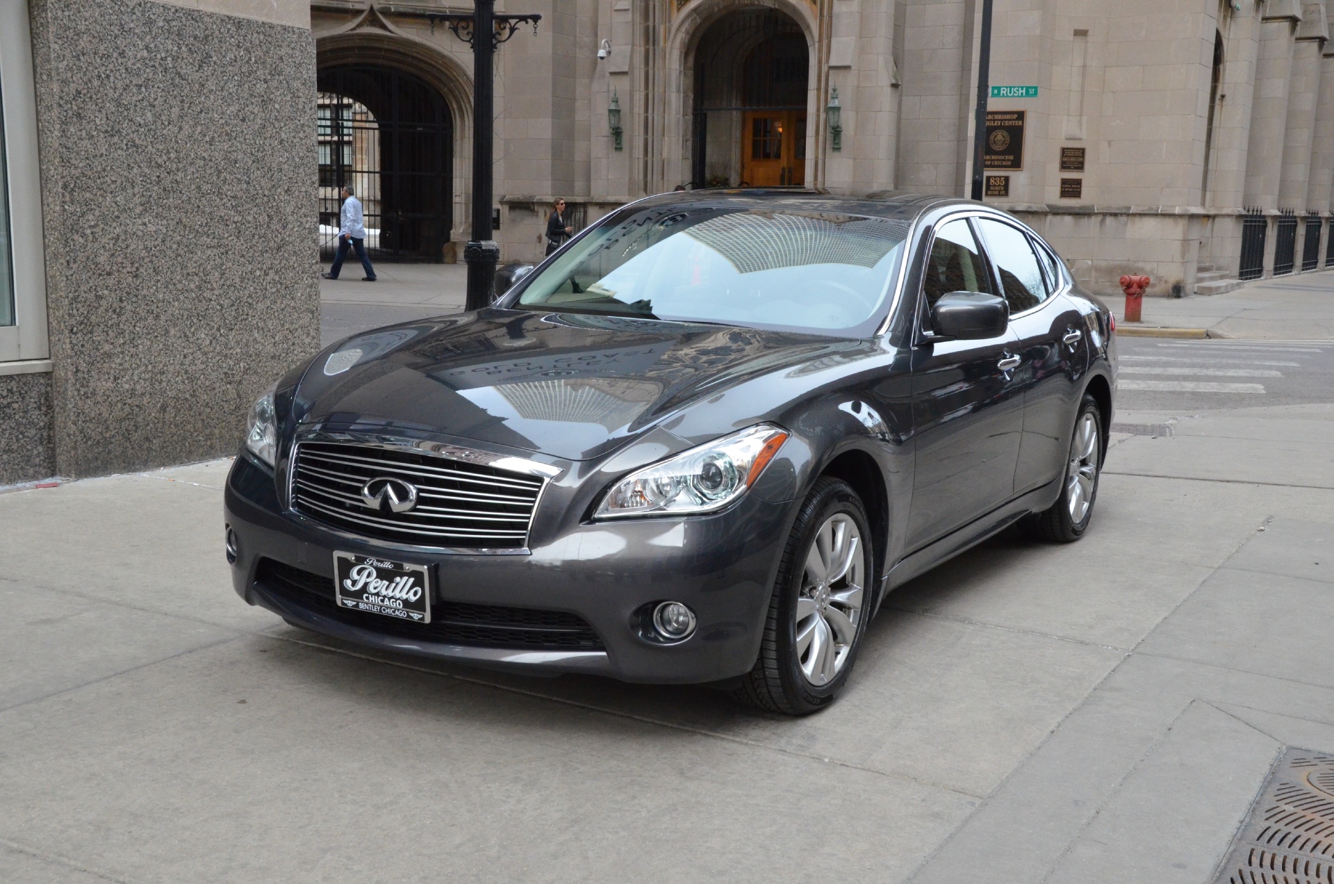 Инфинити м купить. Инфинити m37. Infiniti m37 2012. Infiniti m25 2013. Инфинити м 37 Икс.