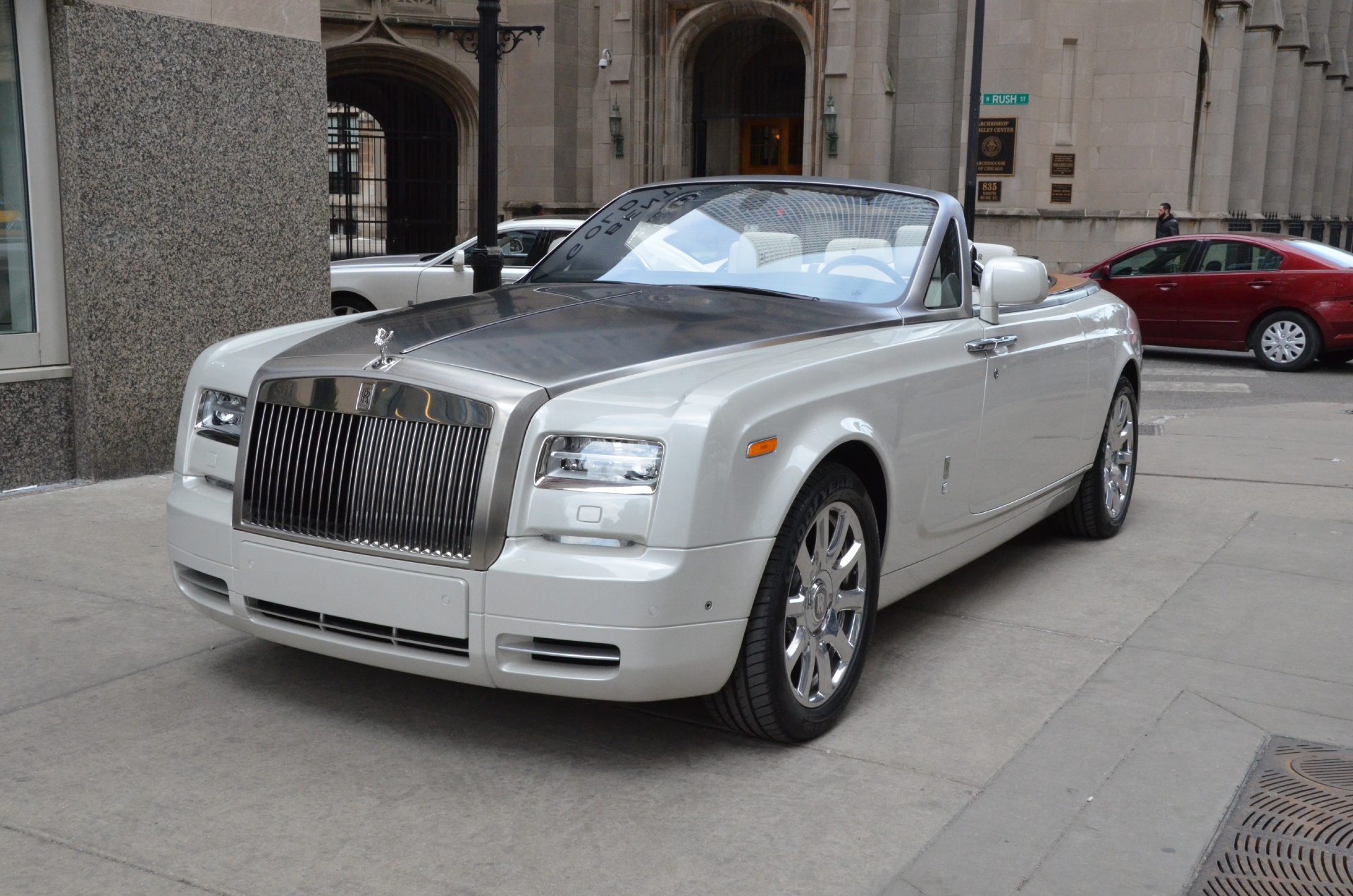 Роллс ройс 5. Rolls Royce Drophead 2015. Rolls-Royce Phantom Drophead 2015. Rolls Royce Drophead Coupe. Rolls-Royce Pearl 15.