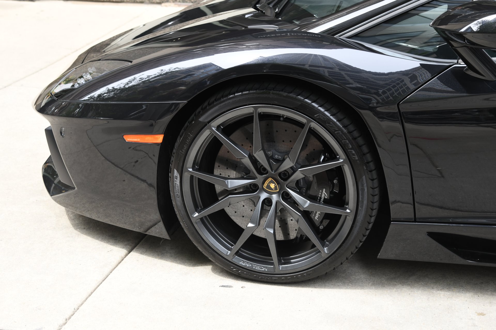 Used 2014 Lamborghini Aventador Roadster LP 700-4 Roadster | St. Petersburg, FL