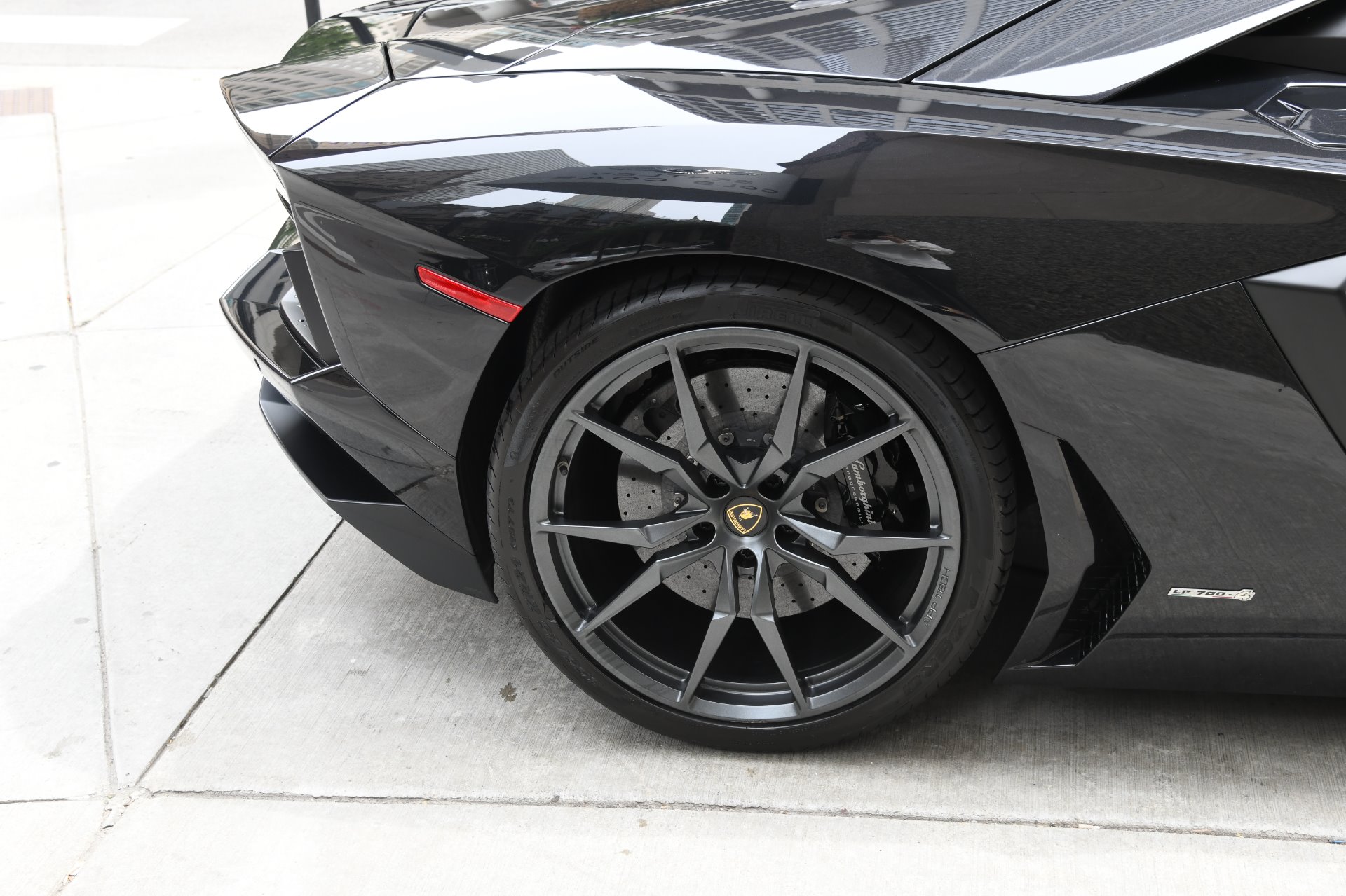 Used 2014 Lamborghini Aventador Roadster LP 700-4 Roadster | St. Petersburg, FL