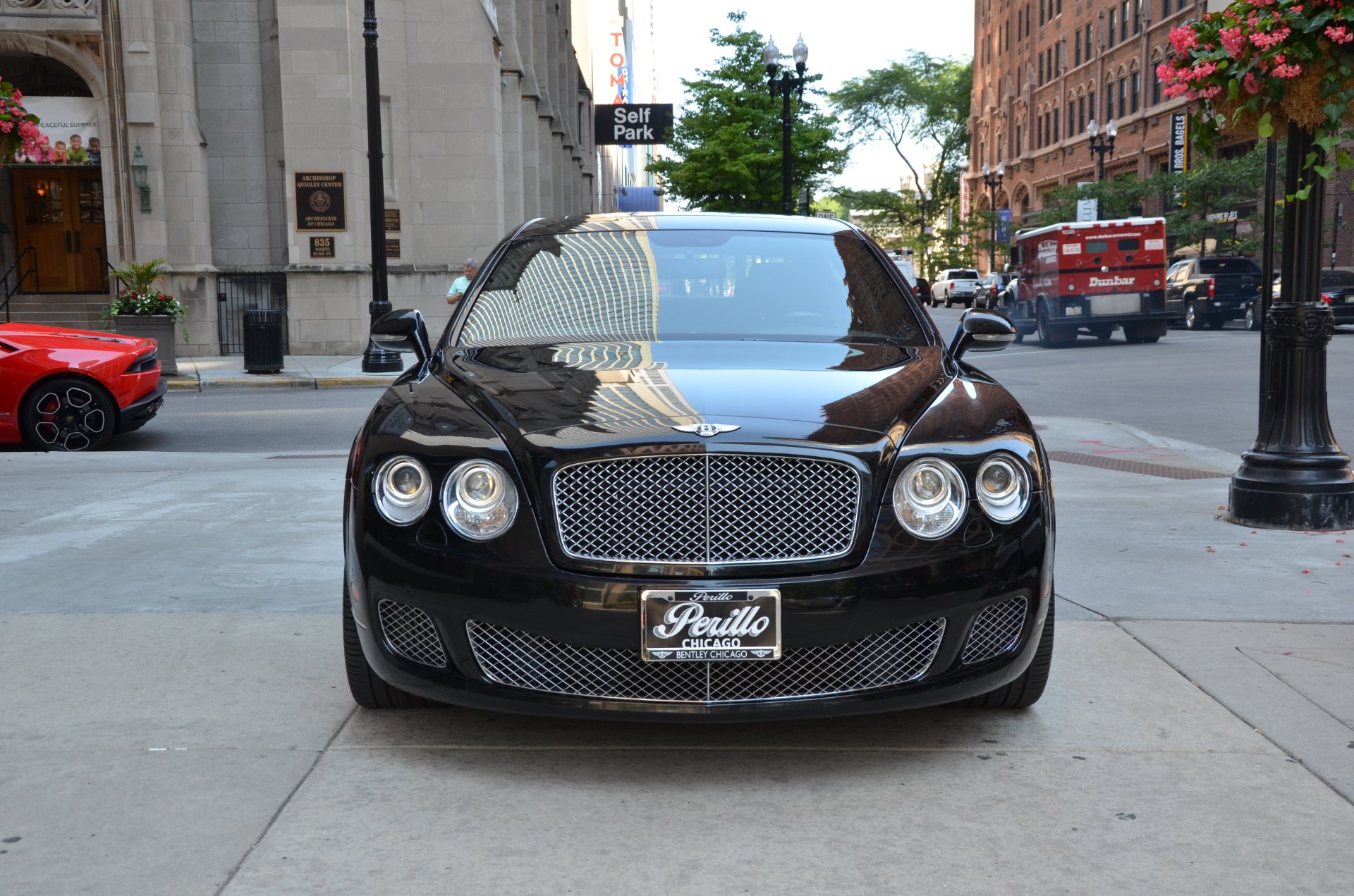 Bentley PDF Sales Brochures - Auto-BrochurescomCar