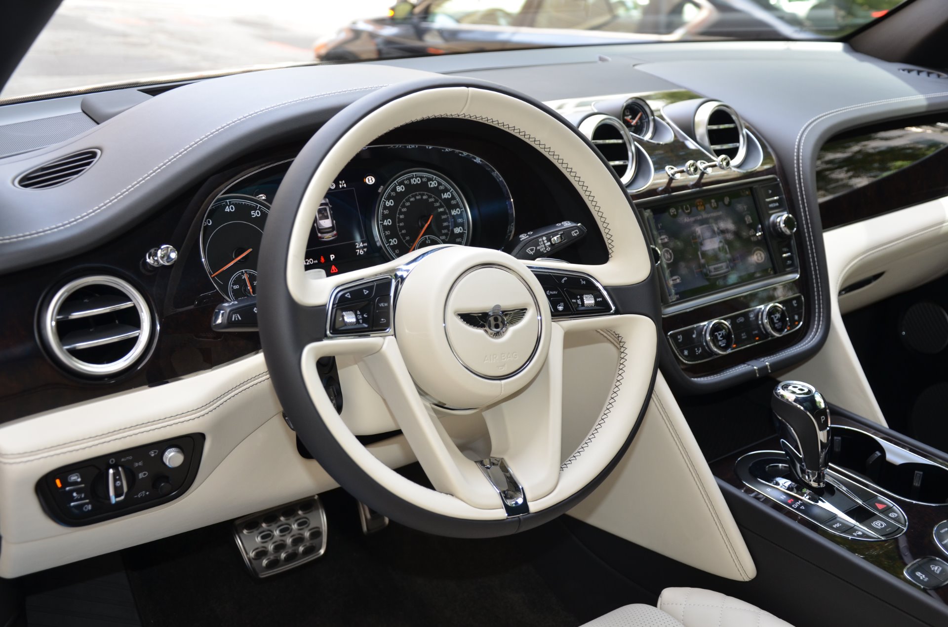 Used 2017 Bentley Bentayga W12 | St. Petersburg, FL