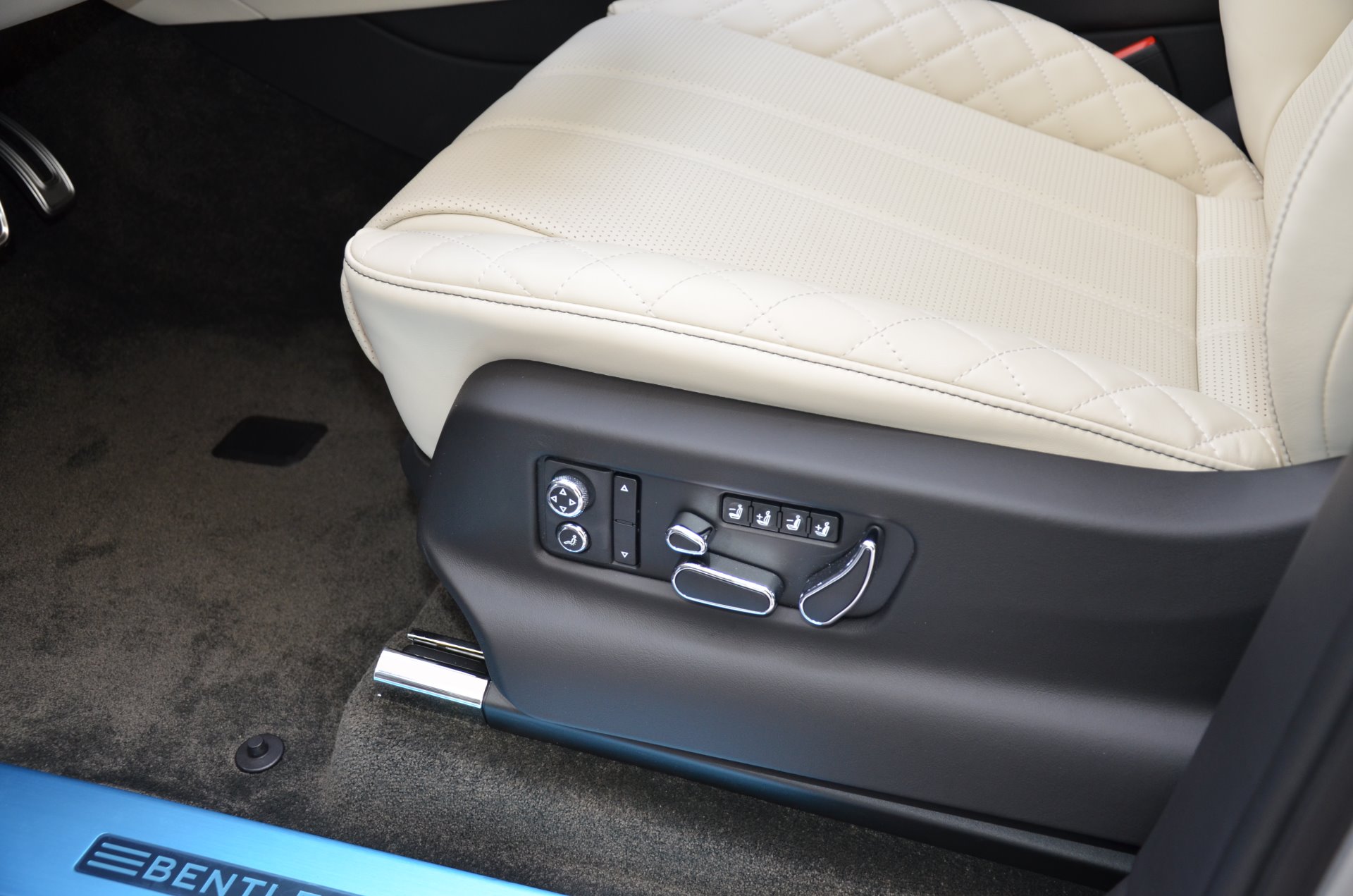 Used 2017 Bentley Bentayga W12 | St. Petersburg, FL