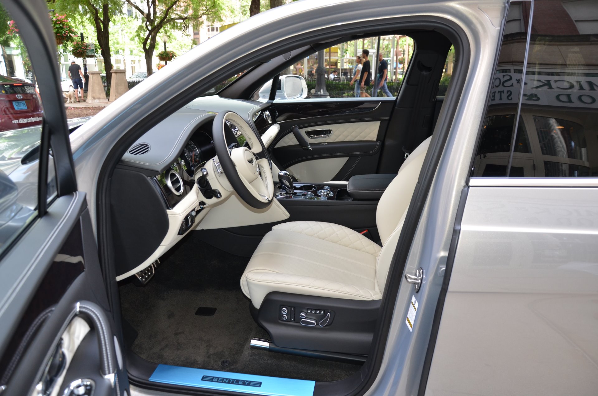Used 2017 Bentley Bentayga W12 | St. Petersburg, FL