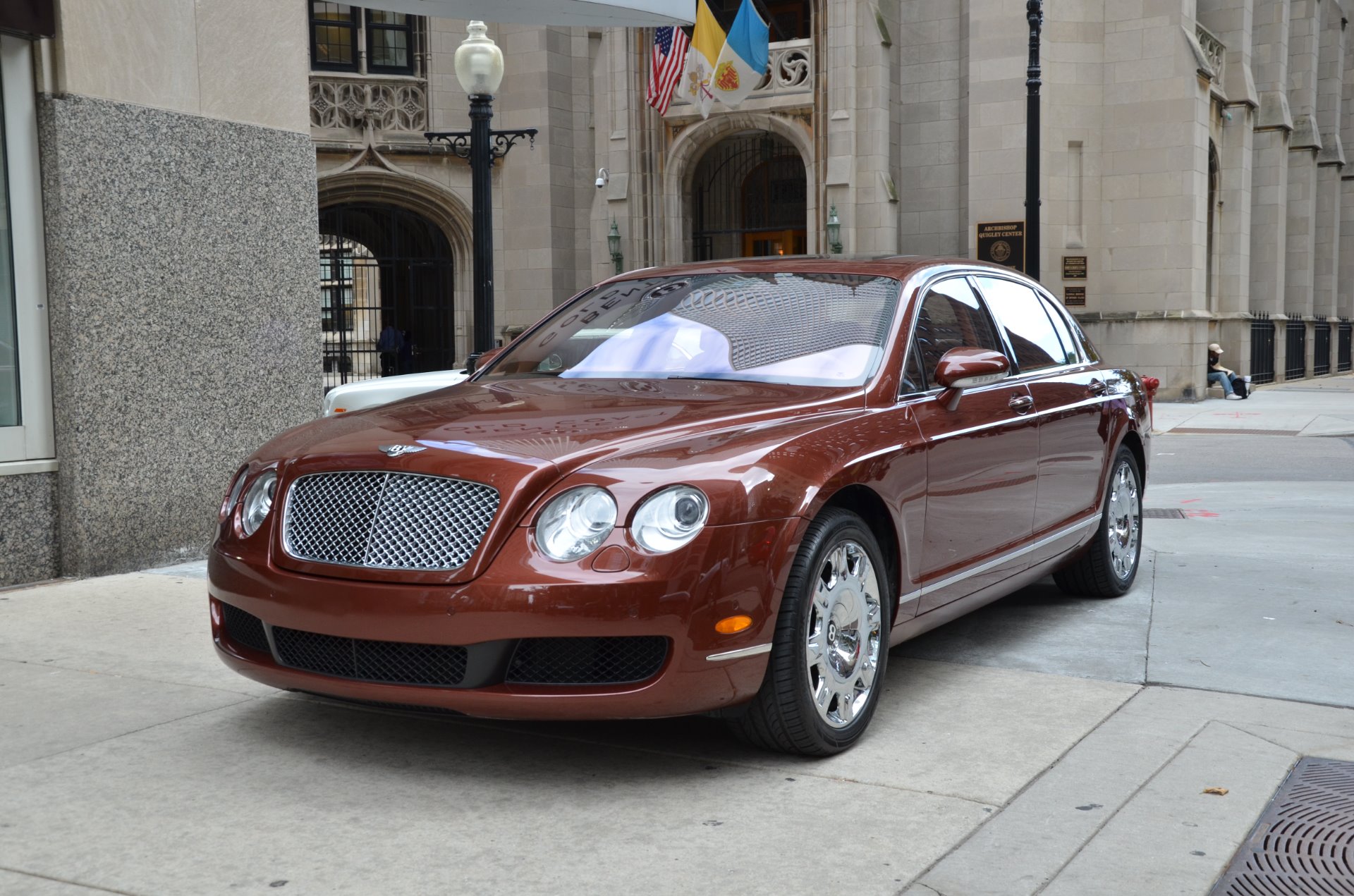 Бентли continental flying spur