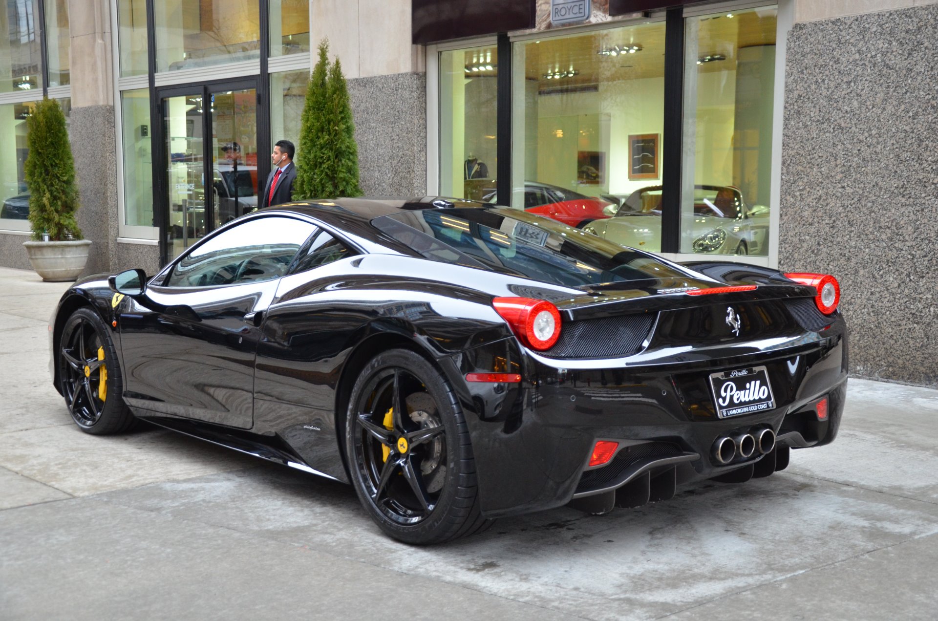 Ferrari 458 Italia черный кабриолет