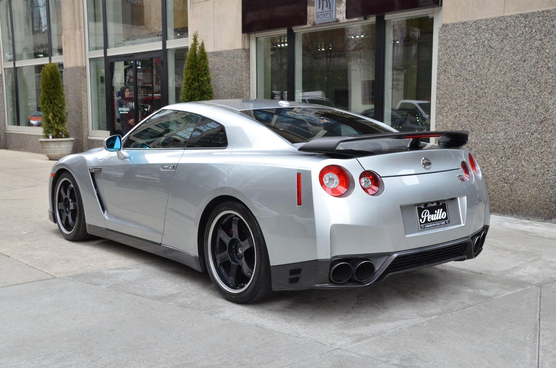 Nissan GTR 35 Gold
