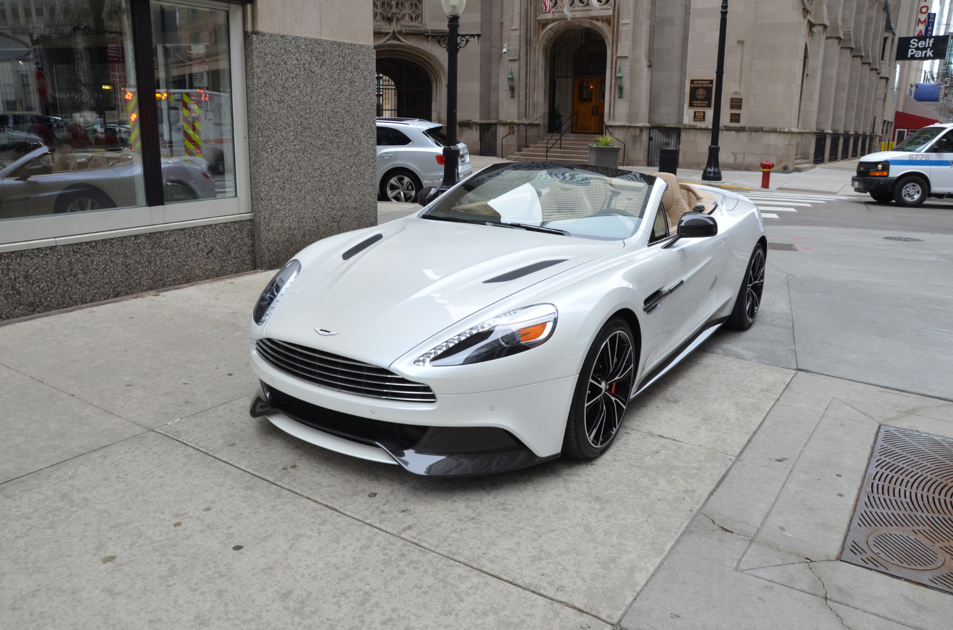 14 Aston Martin Vanquish Volante Stock B915a For Sale Near Chicago Il Il Aston Martin Dealer