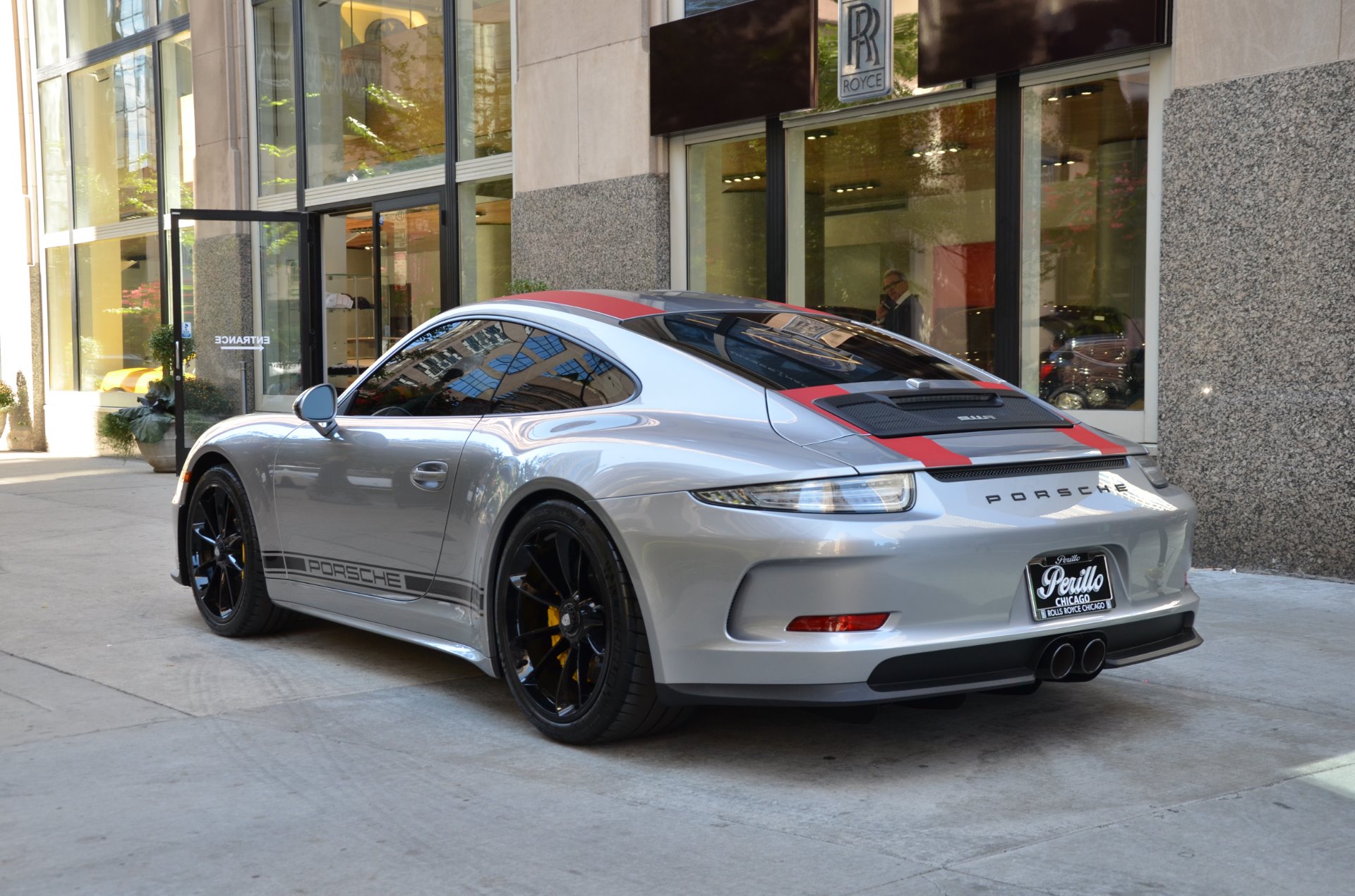 Порше 911r 2016