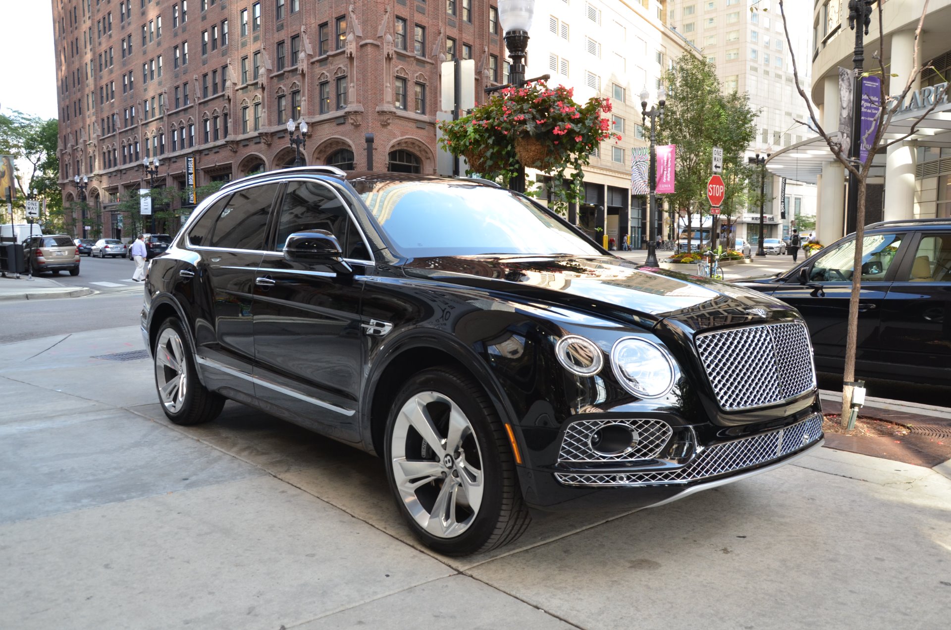 Used 2018 Bentley Bentayga W12 Signature Edition | St. Petersburg, FL