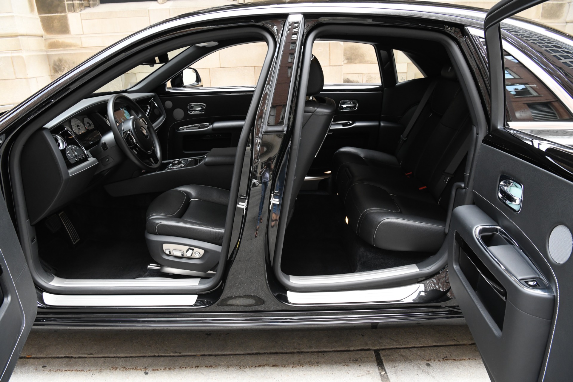 Used 2018 Rolls-Royce Ghost  | Chicago, IL