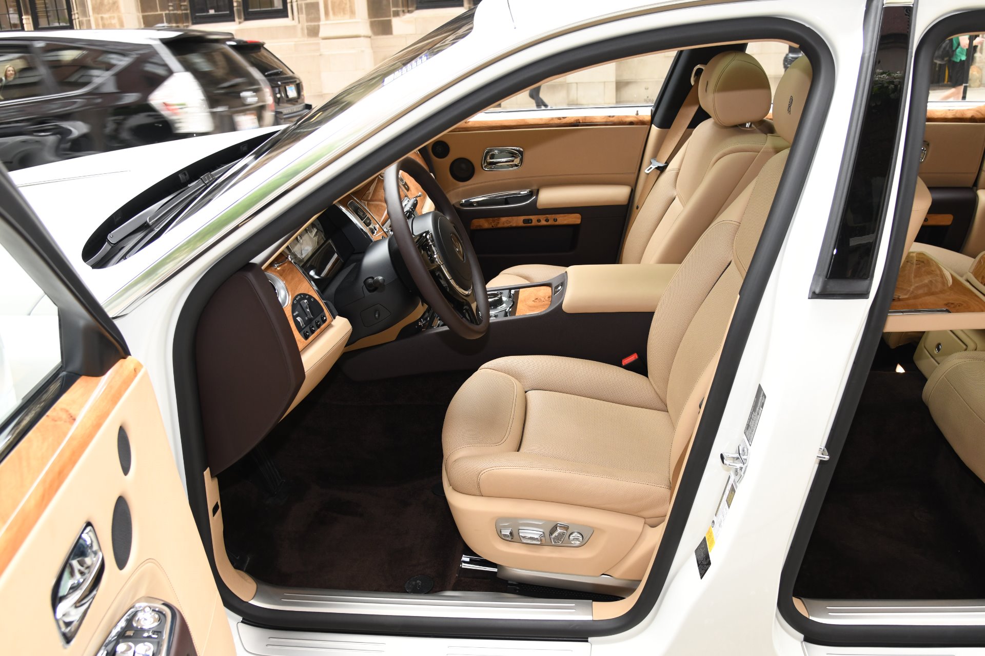 16 Rolls Royce Ghost Extended Wheelbase Ewb Stock R622b For Sale Near Chicago Il Il Rolls Royce Dealer