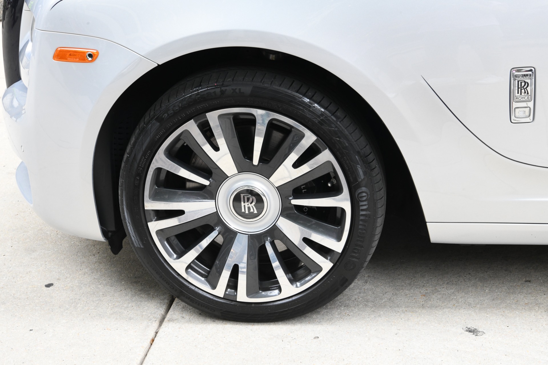 Used 2018 Rolls-Royce Ghost EXTENDED WHEELBASE EWB IMPULSE | St. Petersburg, FL