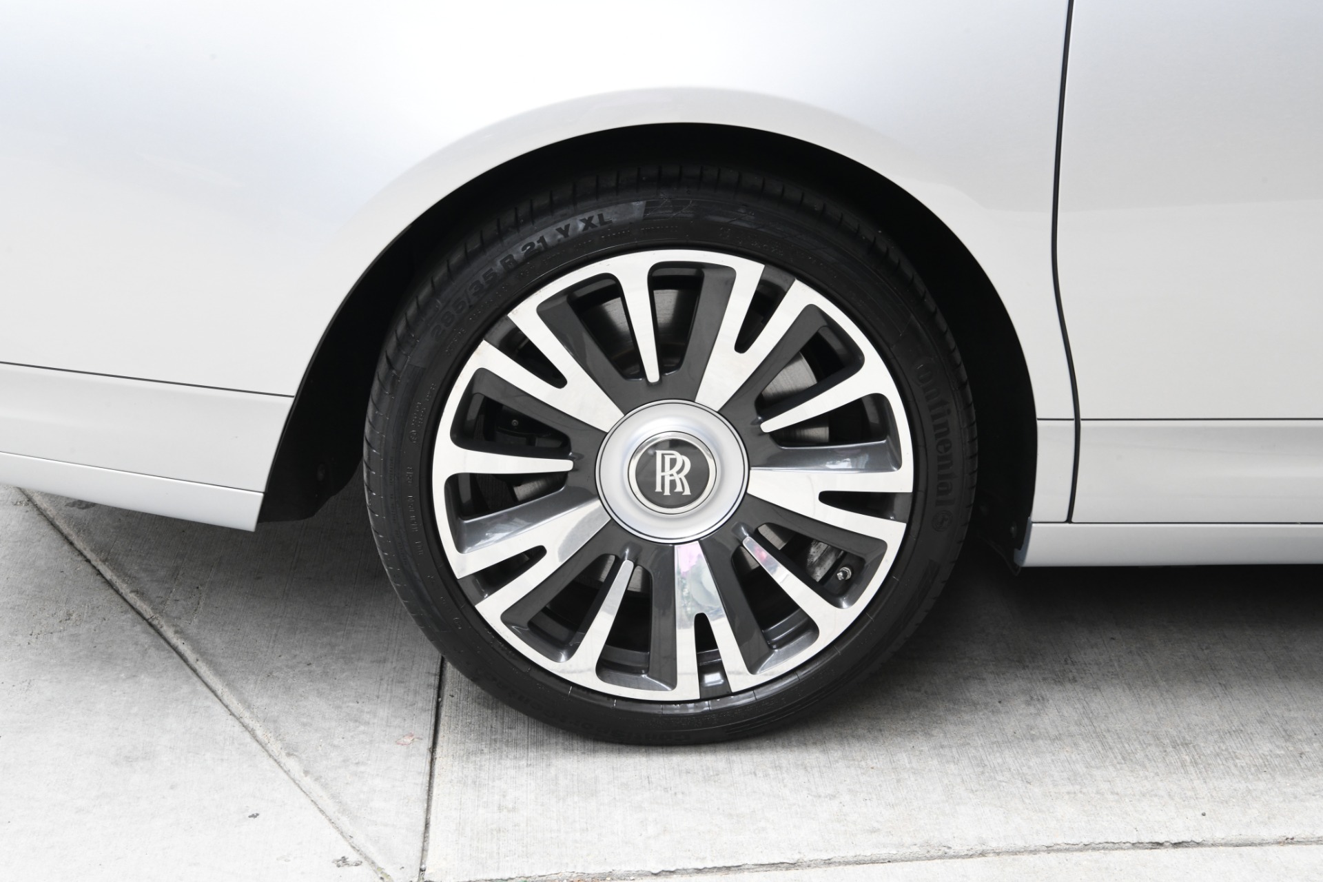 Used 2018 Rolls-Royce Ghost EXTENDED WHEELBASE EWB IMPULSE | St. Petersburg, FL