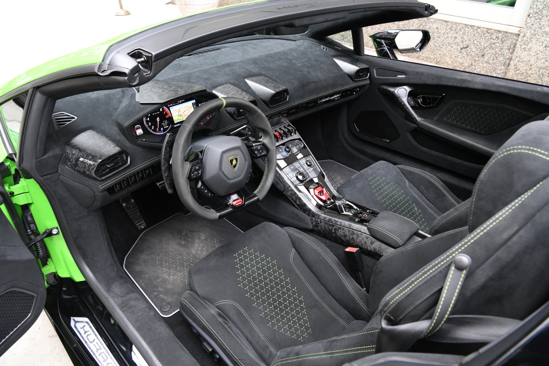Used 2018 Lamborghini Huracan Spyder LP 640-4 Performante Spyder | St. Petersburg, FL