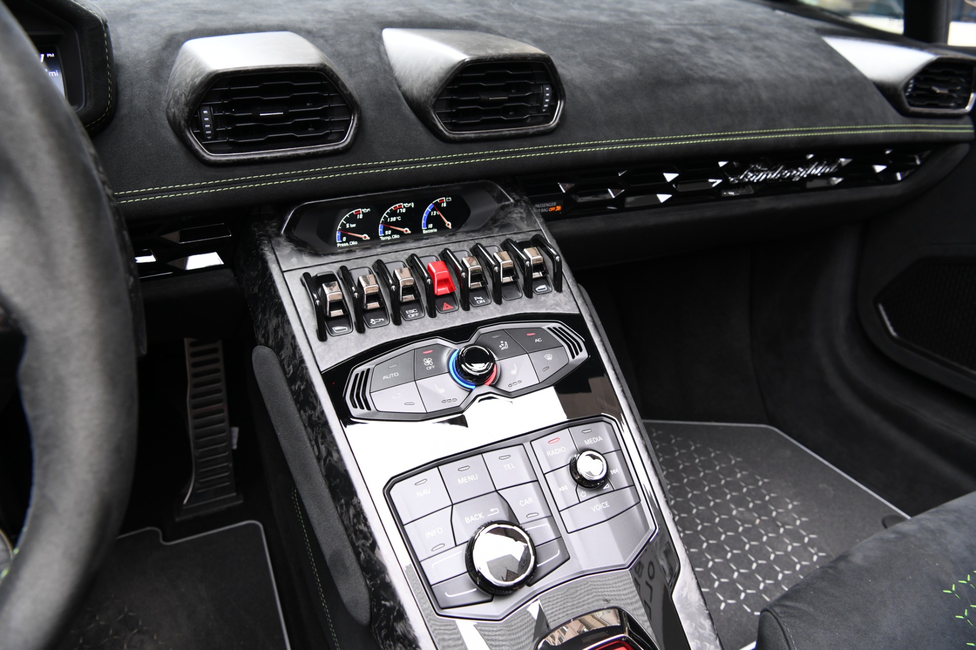 Used 2018 Lamborghini Huracan Spyder LP 640-4 Performante Spyder | St. Petersburg, FL