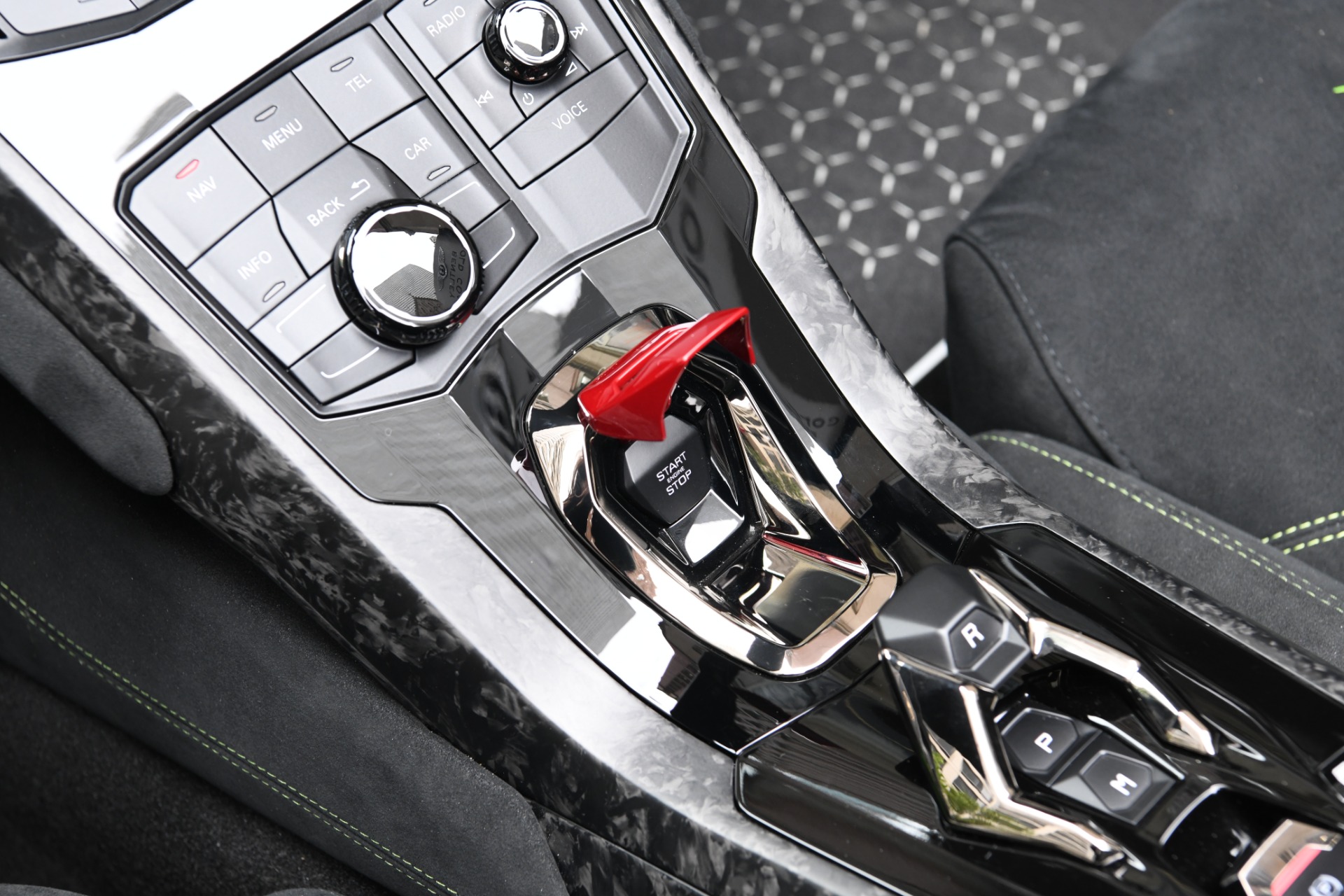 Used 2018 Lamborghini Huracan Spyder LP 640-4 Performante Spyder | St. Petersburg, FL