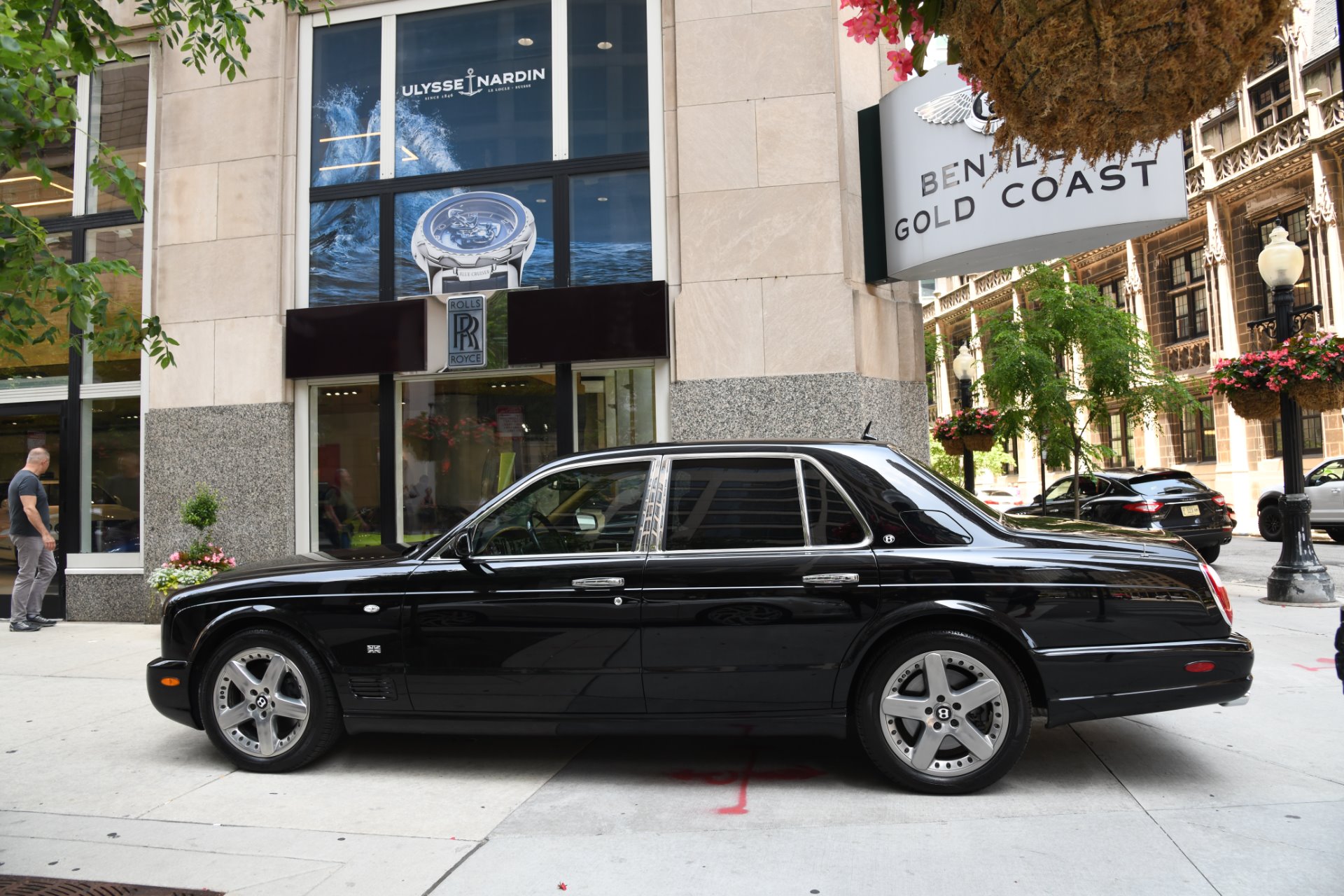 Luxury On Wheels: The 2007 Bentley Arnage