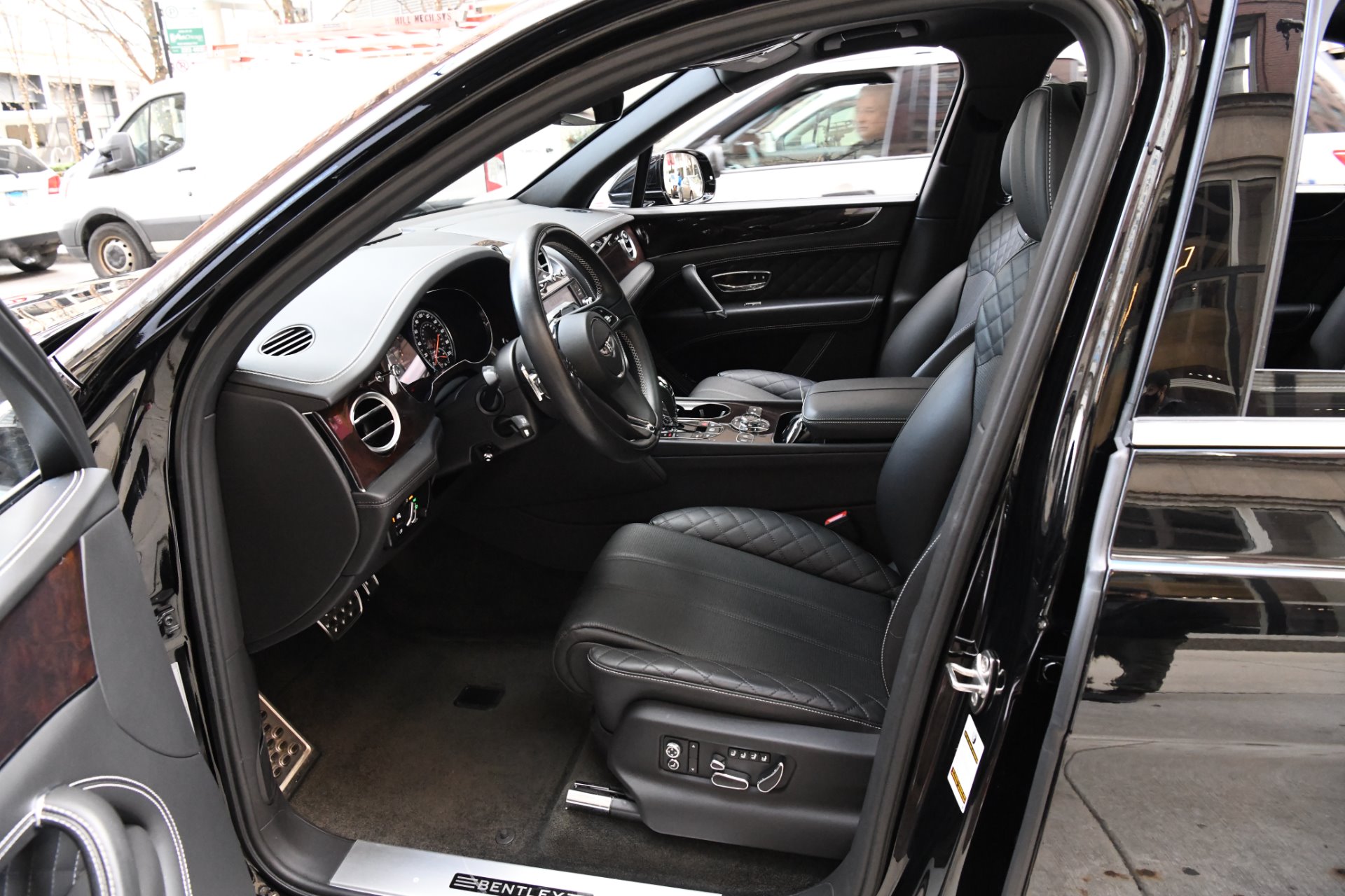 Used 2018 Bentley Bentayga W12 Signature Edition | St. Petersburg, FL