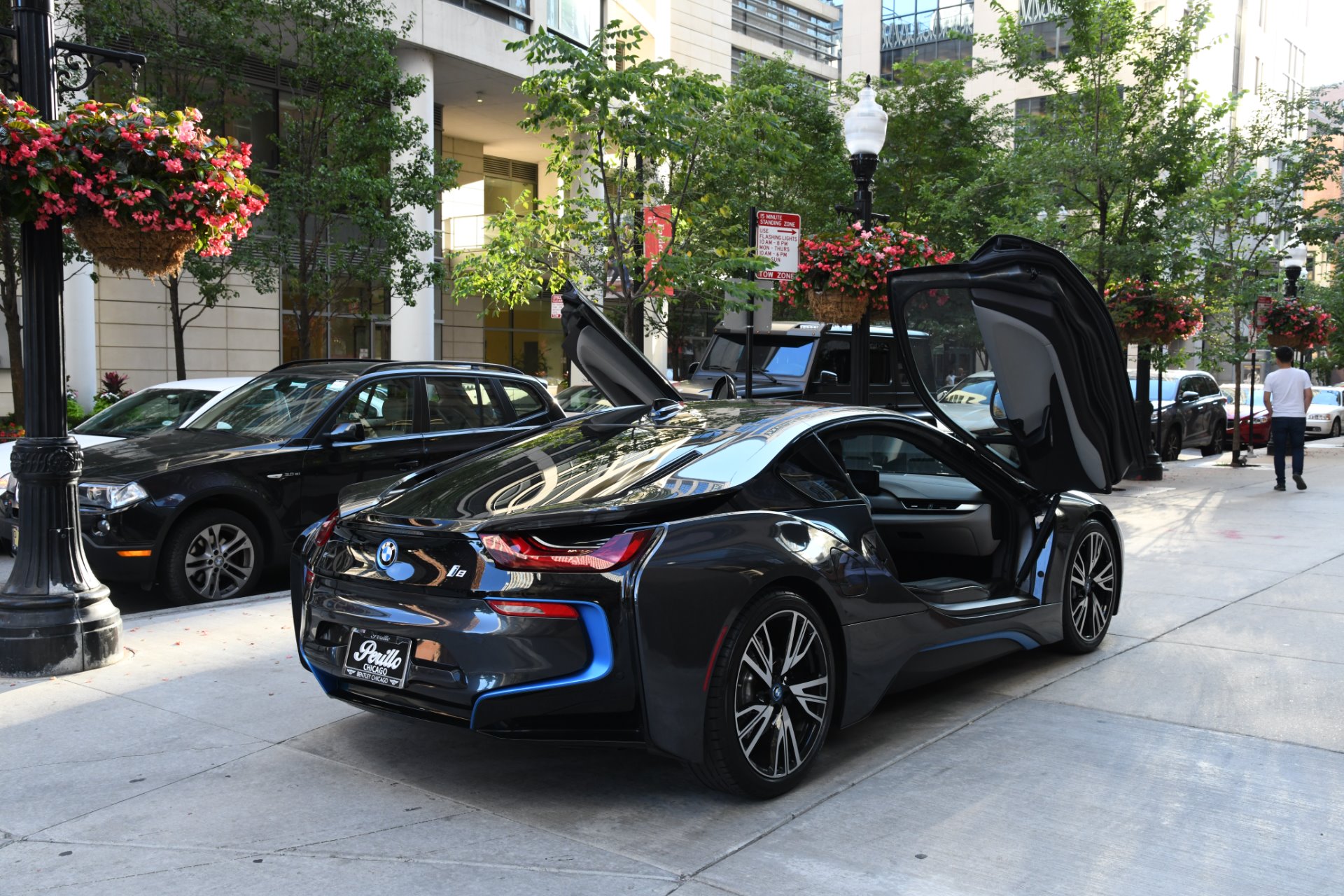 BMW i8 ресторатора