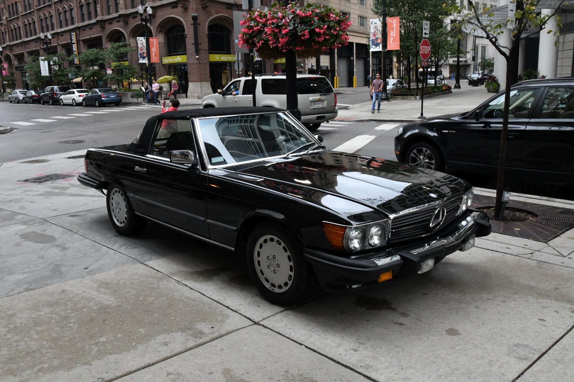 19 Mercedes Benz 560sl 560 Sl Stock Gc2402 For Sale Near Chicago Il Il Mercedes Benz Dealer