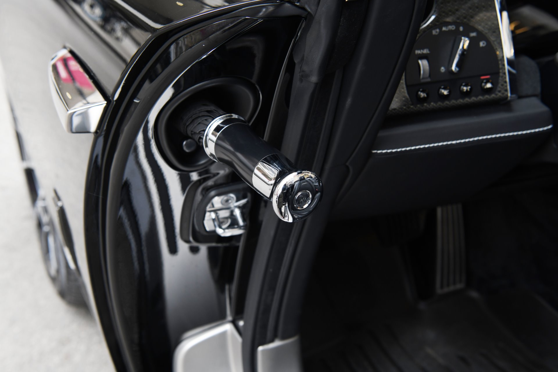 Used 2018 Rolls-Royce Dawn Black Badge | St. Petersburg, FL