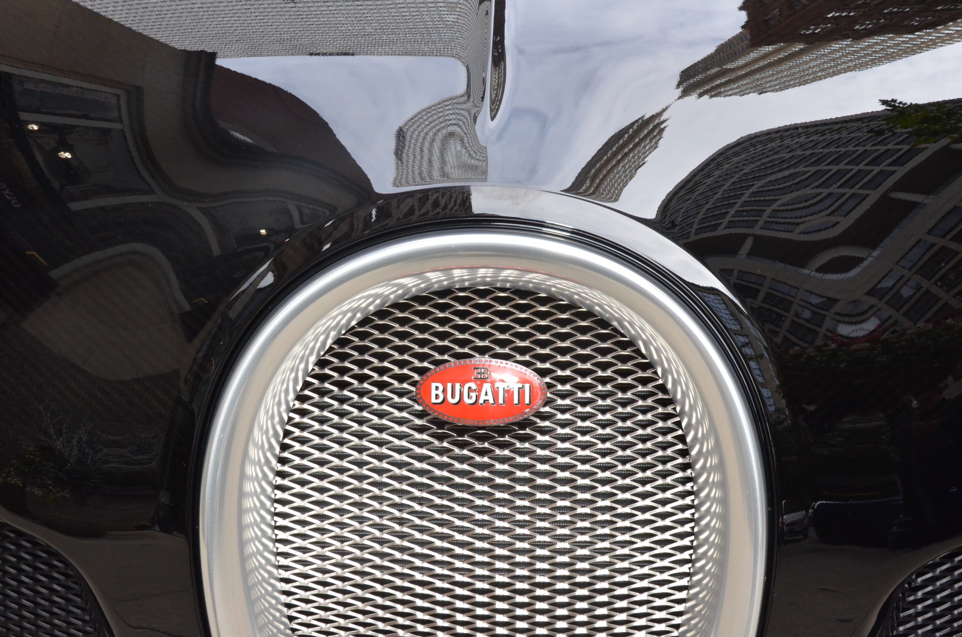 Used 2010 Bugatti Veyron Sang Noir | St. Petersburg, FL