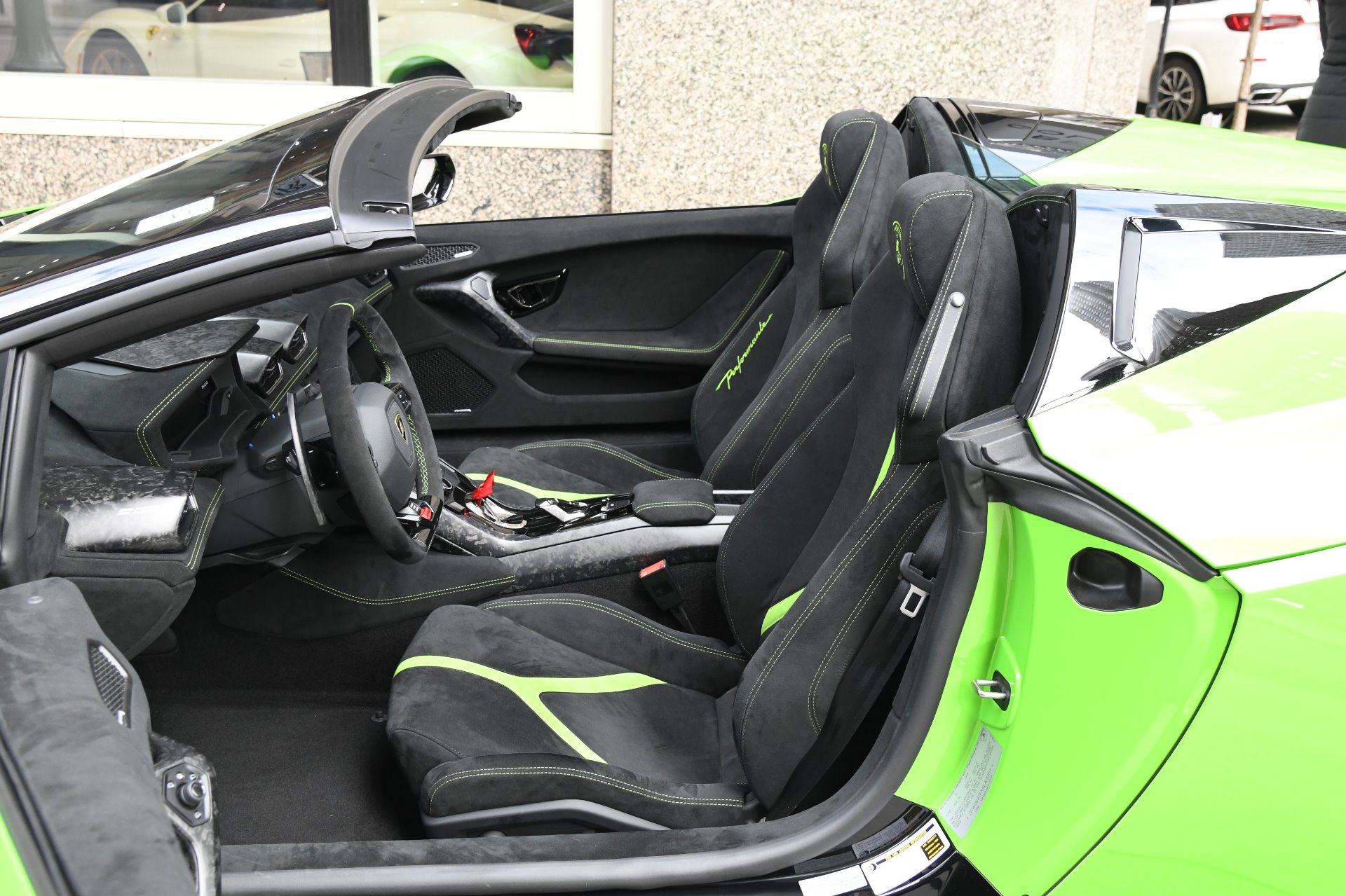 Used 2019 Lamborghini Huracan Spyder LP 640-4 Performante Spyder | St. Petersburg, FL