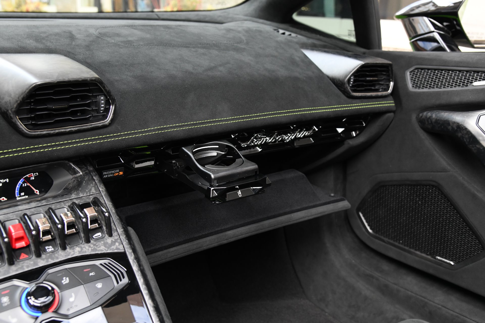 Used 2019 Lamborghini Huracan Spyder LP 640-4 Performante Spyder | St. Petersburg, FL