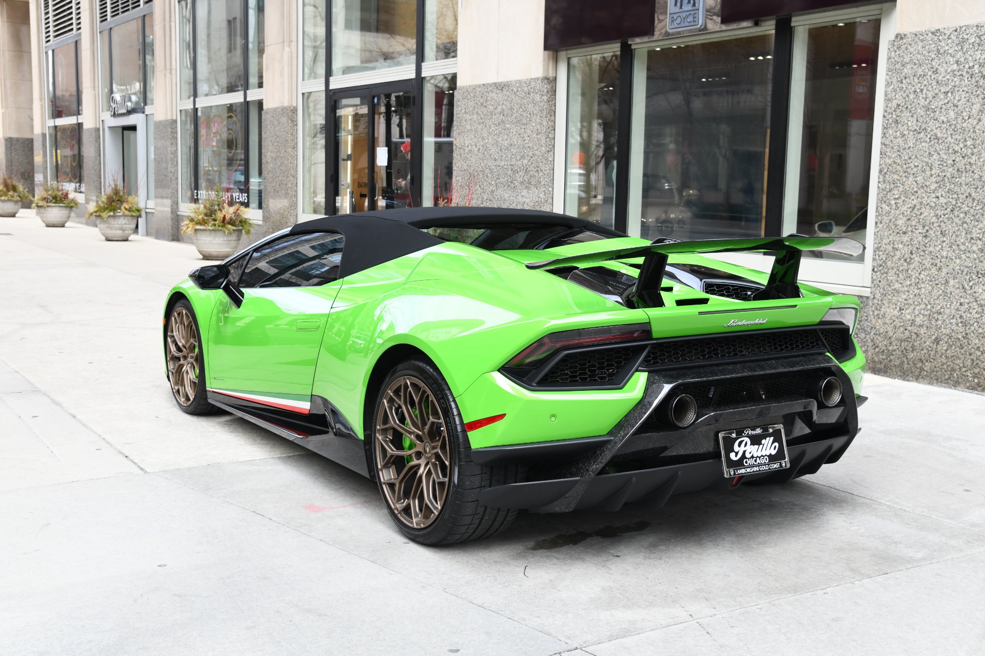 Used 2019 Lamborghini Huracan Spyder LP 640-4 Performante Spyder | St. Petersburg, FL