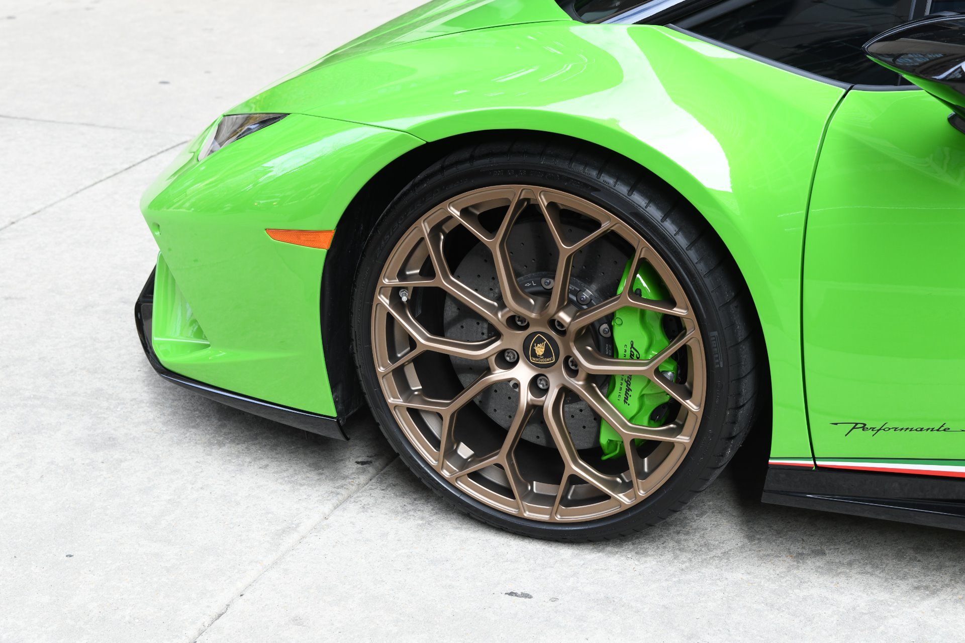 Used 2019 Lamborghini Huracan Spyder LP 640-4 Performante Spyder | St. Petersburg, FL