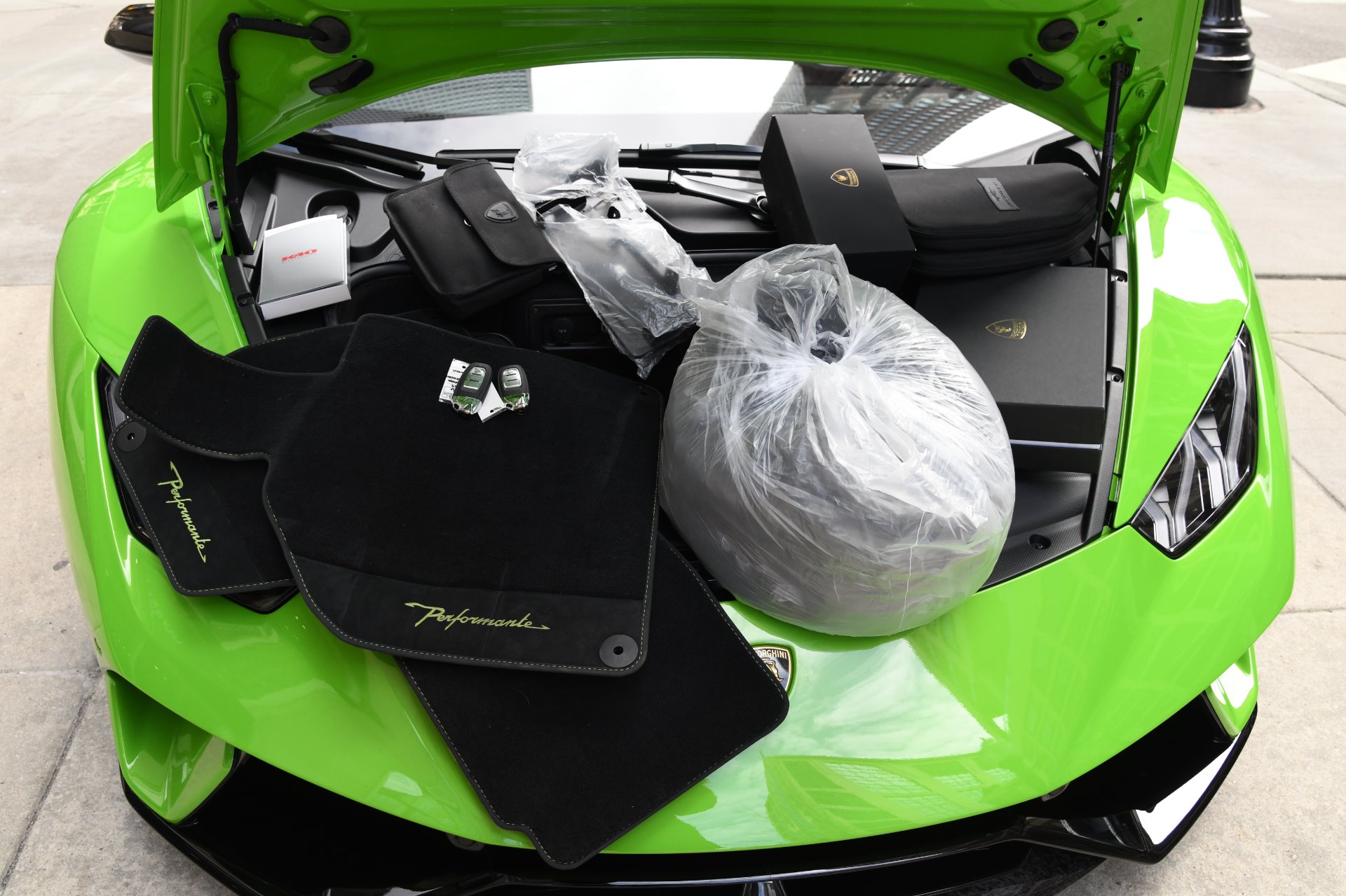 Used 2019 Lamborghini Huracan Spyder LP 640-4 Performante Spyder | St. Petersburg, FL