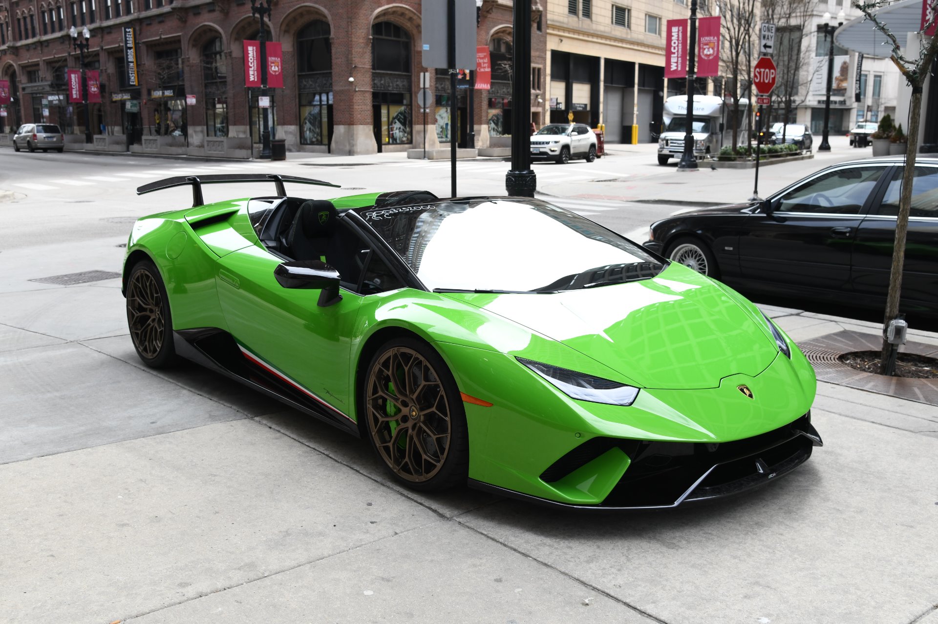 Used 2019 Lamborghini Huracan Spyder LP 640-4 Performante Spyder | St. Petersburg, FL