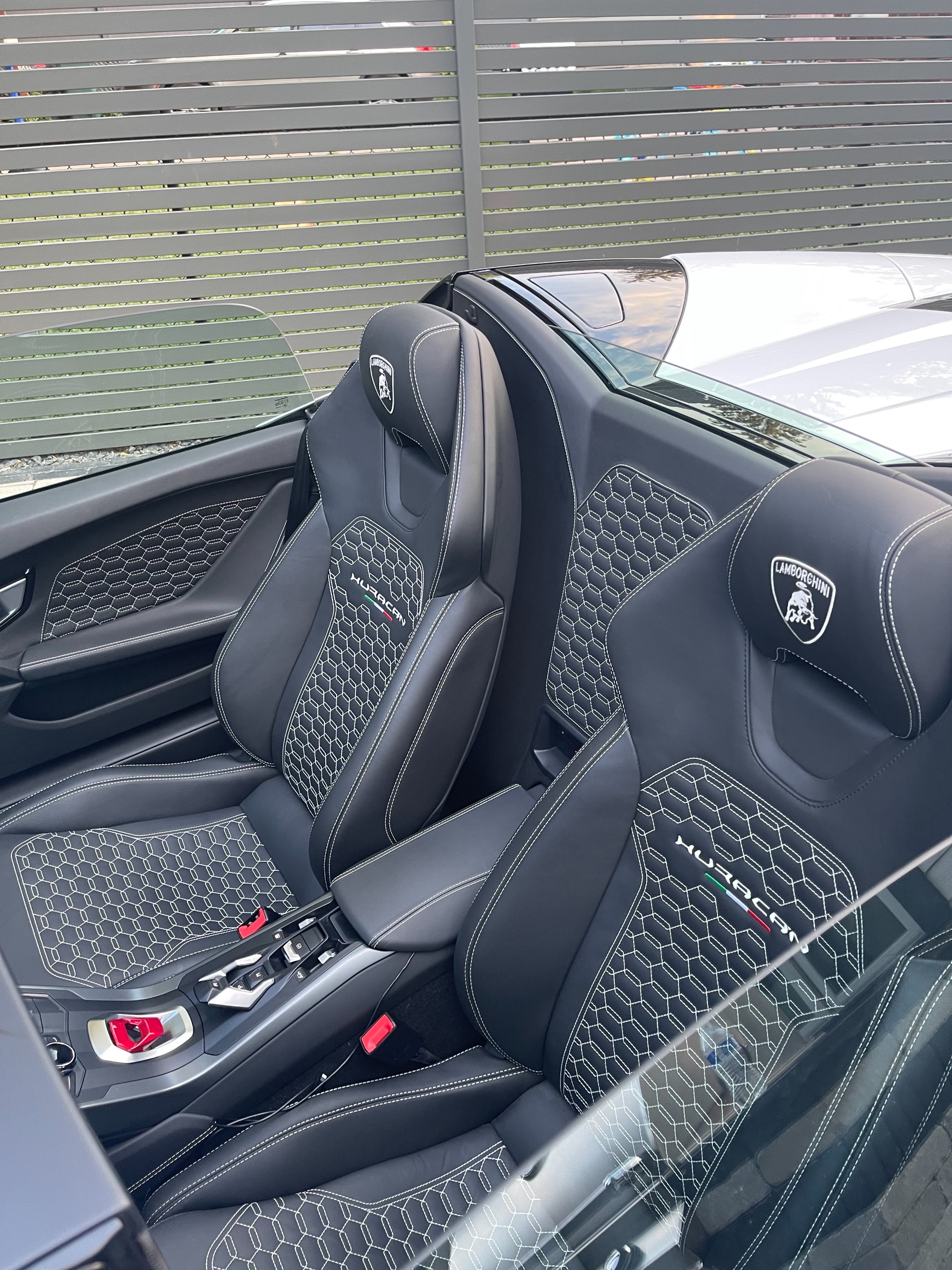 Used 2017 Lamborghini Huracan Spyder LP 580-2 Spyder | St. Petersburg, FL