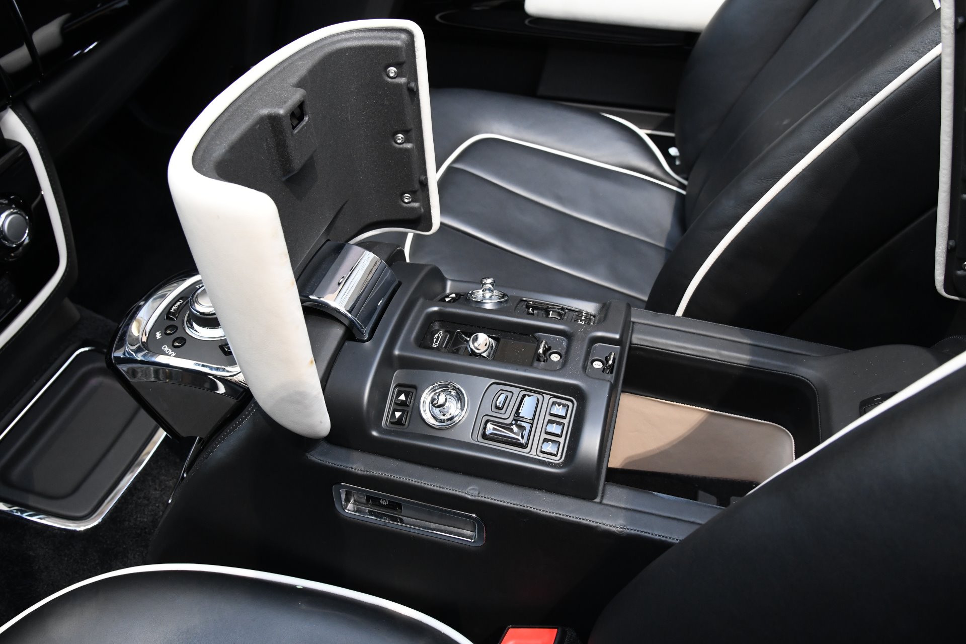 Used 2016 Rolls-Royce Phantom Drophead Coupe | St. Petersburg, FL