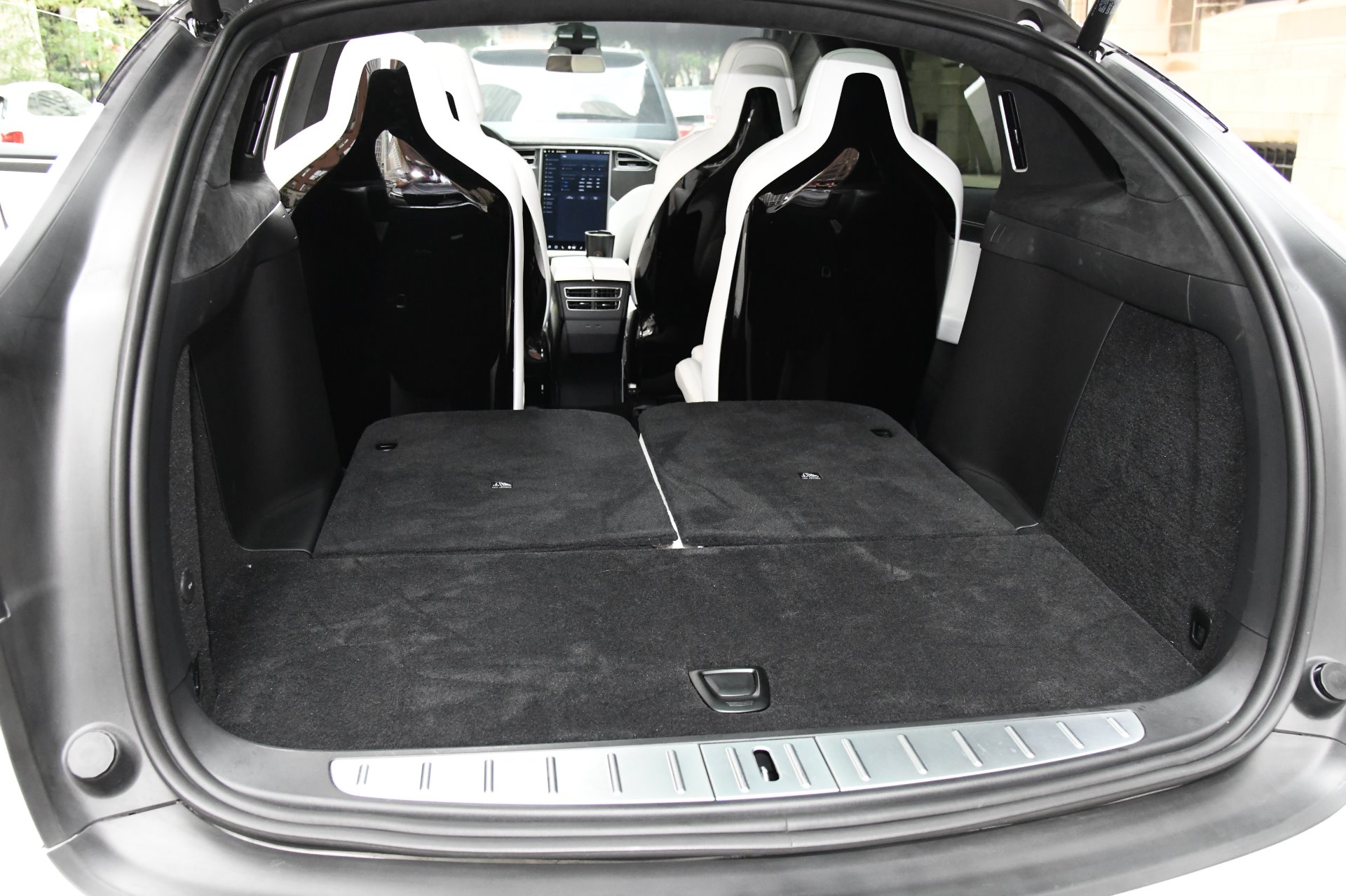 Tesla model s багажник