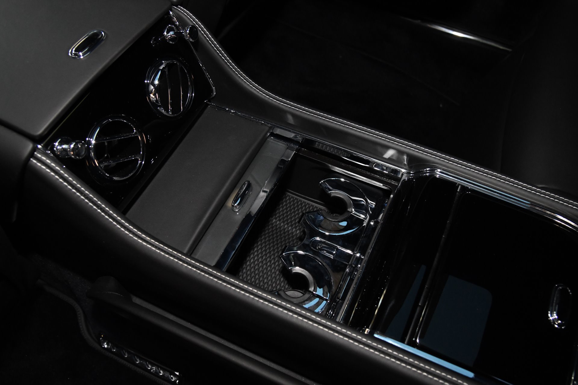Used 2017 Bentley Mulsanne Extended Wheelbase Extended Wheelbase | St. Petersburg, FL