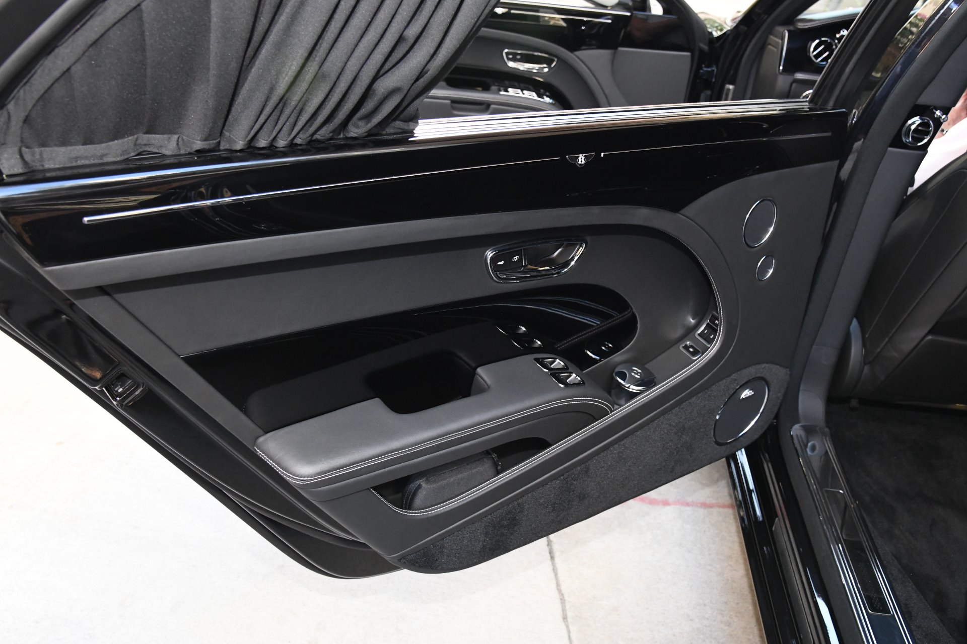 Used 2017 Bentley Mulsanne Extended Wheelbase Extended Wheelbase | St. Petersburg, FL