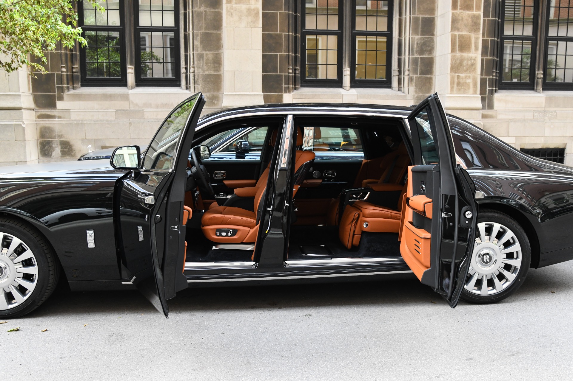 2019 Rolls Royce Phantom Extended Wheelbase Ewb Stock R684