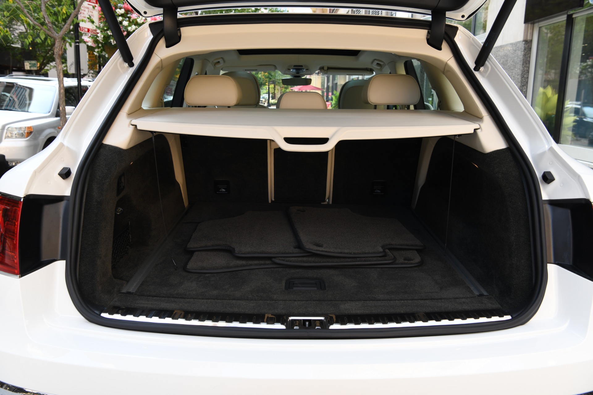 Used 2020 Bentley Bentayga V8 | St. Petersburg, FL